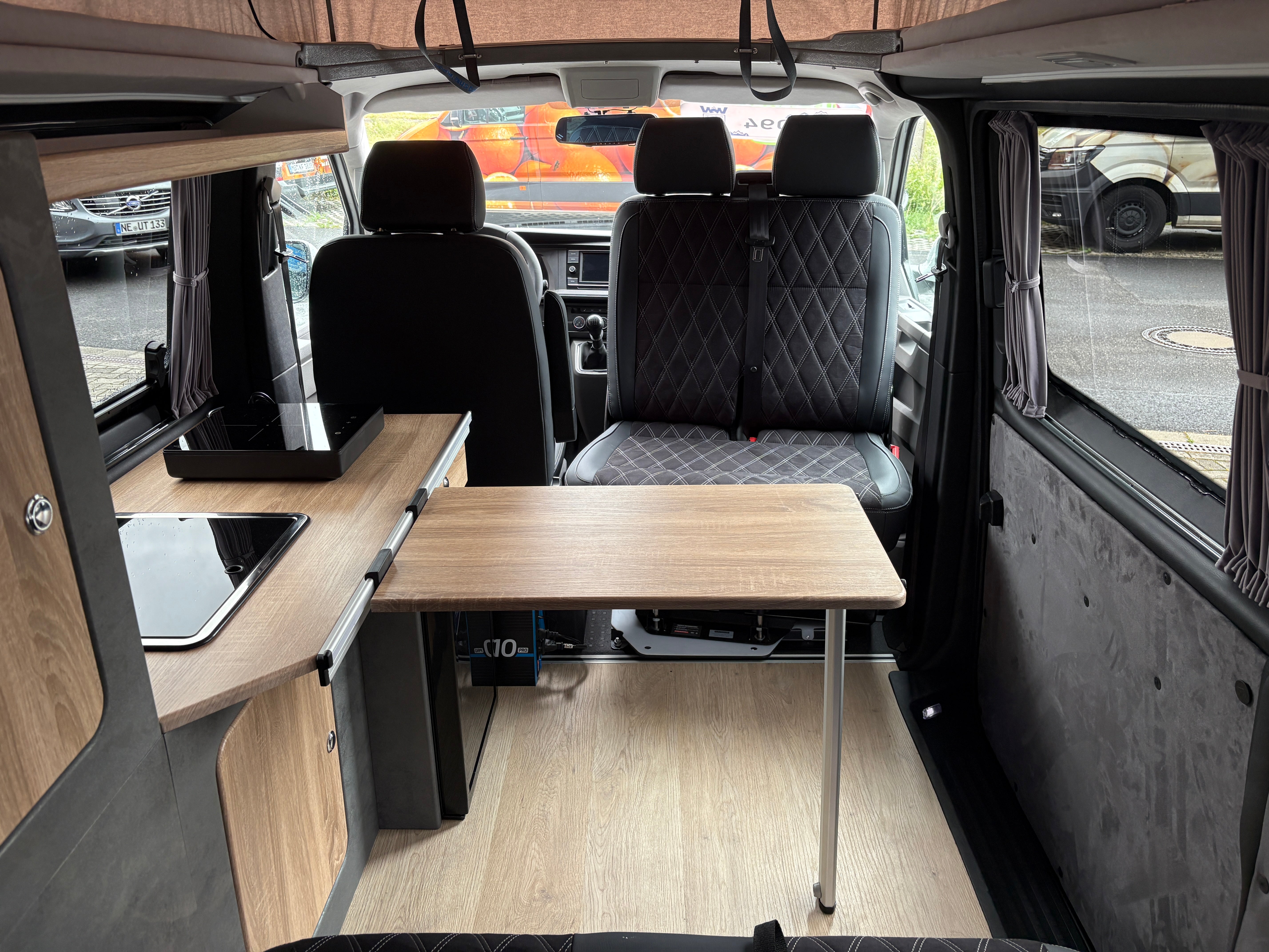 Volkswagen T6.1 Camper mit Aufstelldach, 2.0 TDI, 150 PS / 110KW, Schalter - 6 Gang | VW Bulli Wohnmobil Campervan Kastenwagen