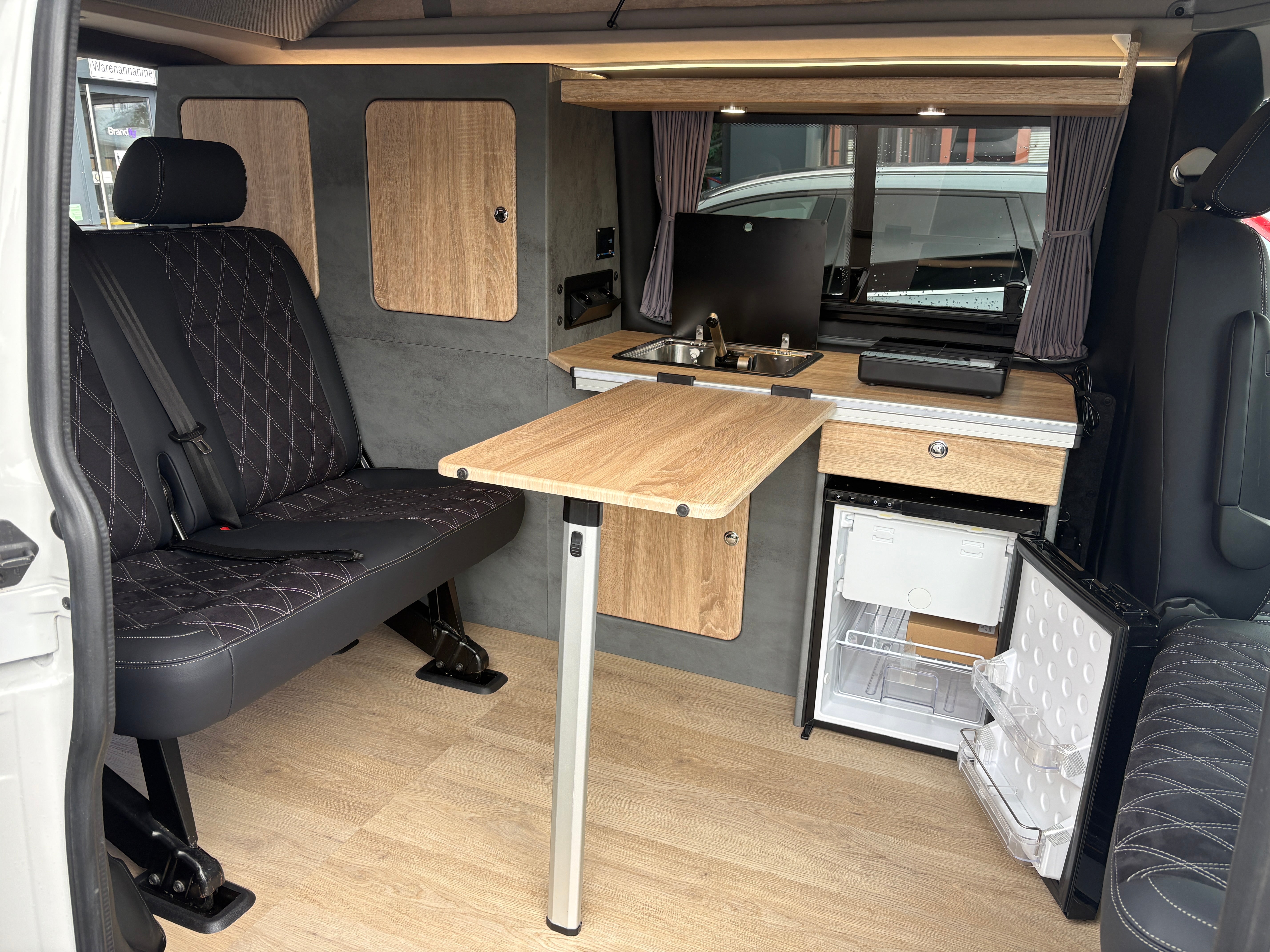 Volkswagen T6.1 Camper mit Aufstelldach, 2.0 TDI, 150 PS / 110KW, Schalter - 6 Gang | VW Bulli Wohnmobil Campervan Kastenwagen