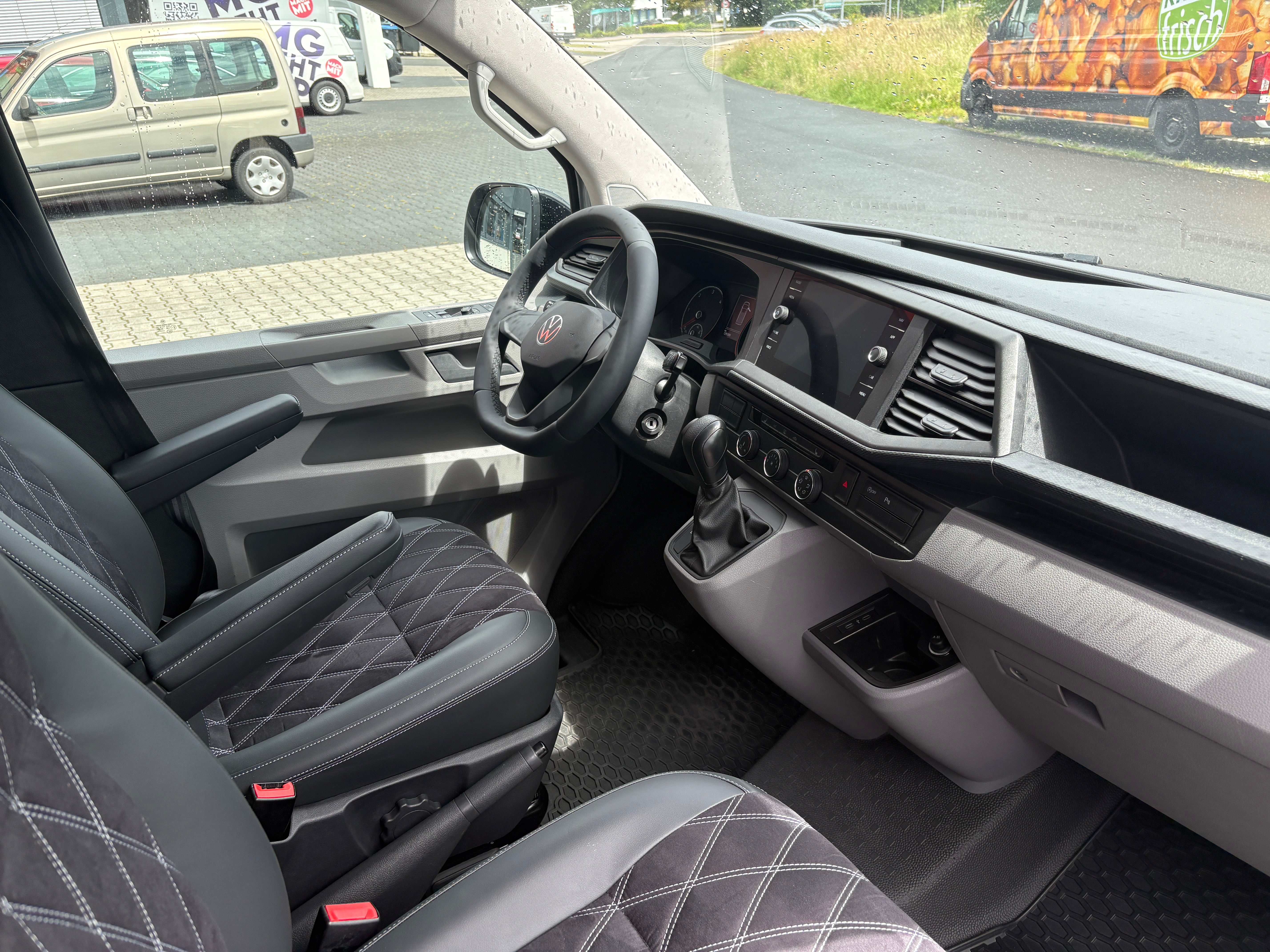 Volkswagen T6.1 Camper mit Aufstelldach, 2.0 TDI, 150 PS / 110KW, DSG | VW Bulli Wohnmobil Campervan Kastenwagen