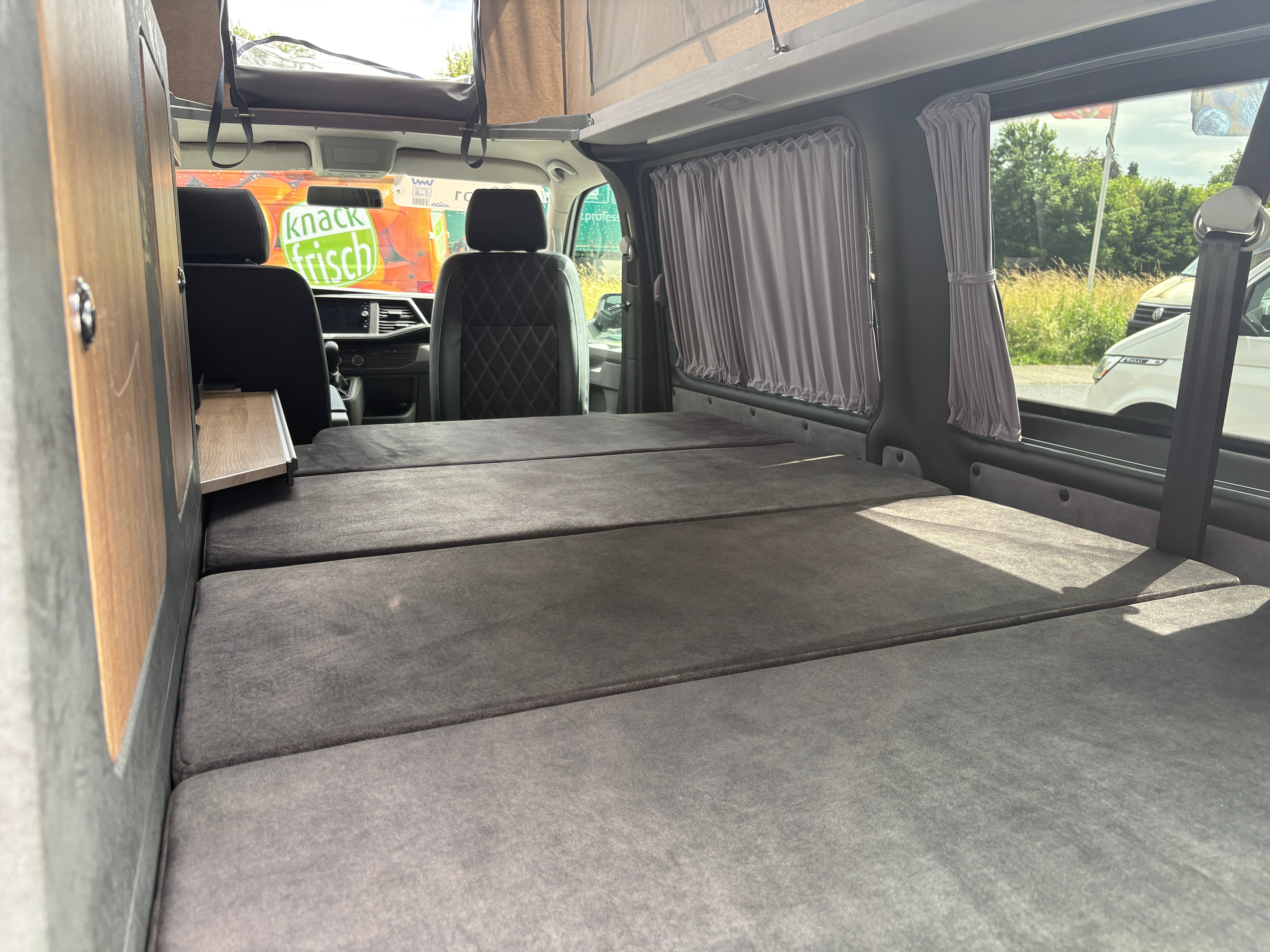 Volkswagen T6.1 Camper mit Aufstelldach, 2.0 TDI, 150 PS / 110KW, DSG | VW Bulli Wohnmobil Campervan Kastenwagen