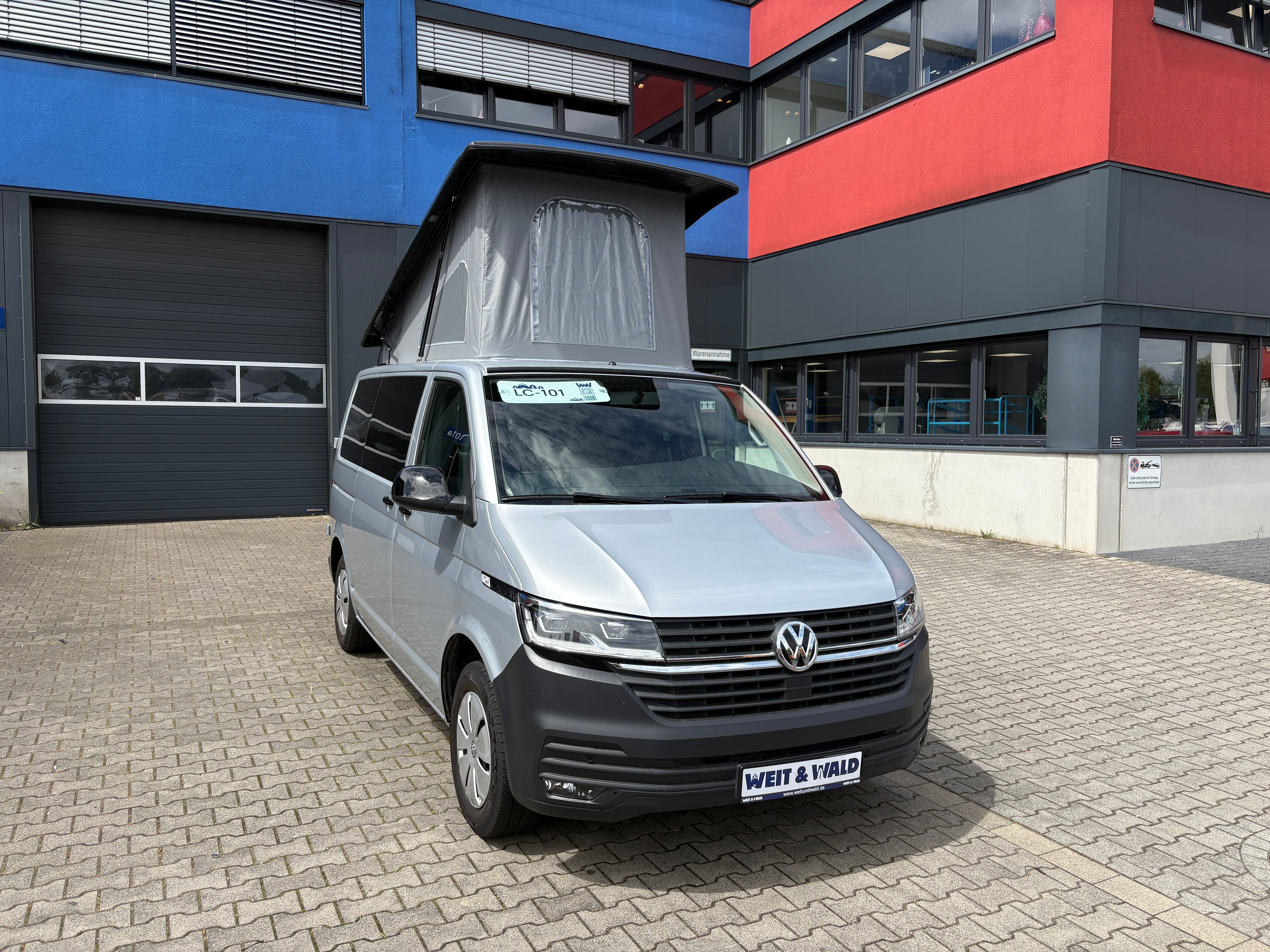 Volkswagen T6.1 Camper mit Aufstelldach, 2.0 TDI, 150 PS / 110KW, DSG | VW Bulli Wohnmobil Campervan Kastenwagen