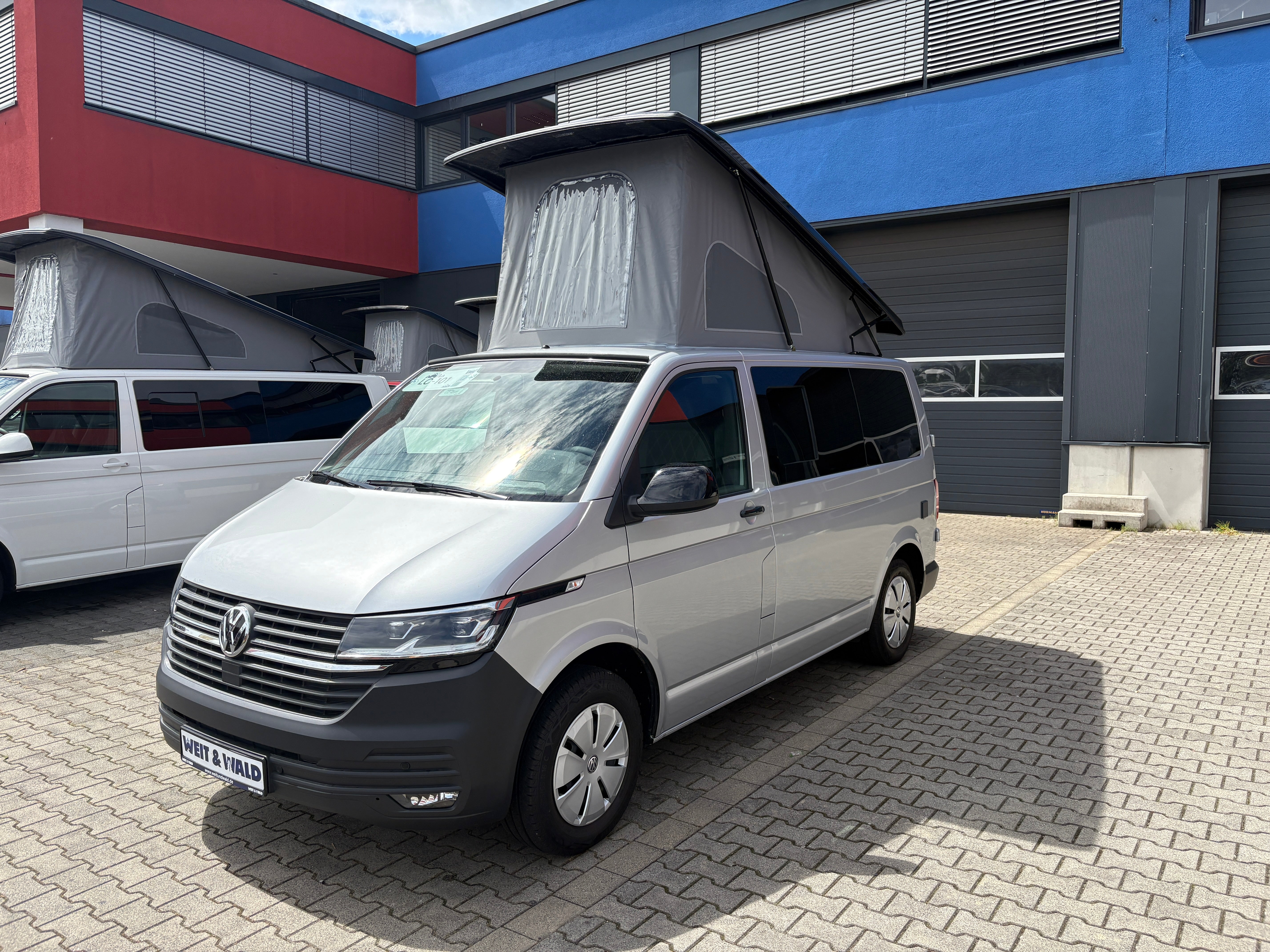 Volkswagen T6.1 Camper mit Aufstelldach, 2.0 TDI, 150 PS / 110KW, DSG | VW Bulli Wohnmobil Campervan Kastenwagen