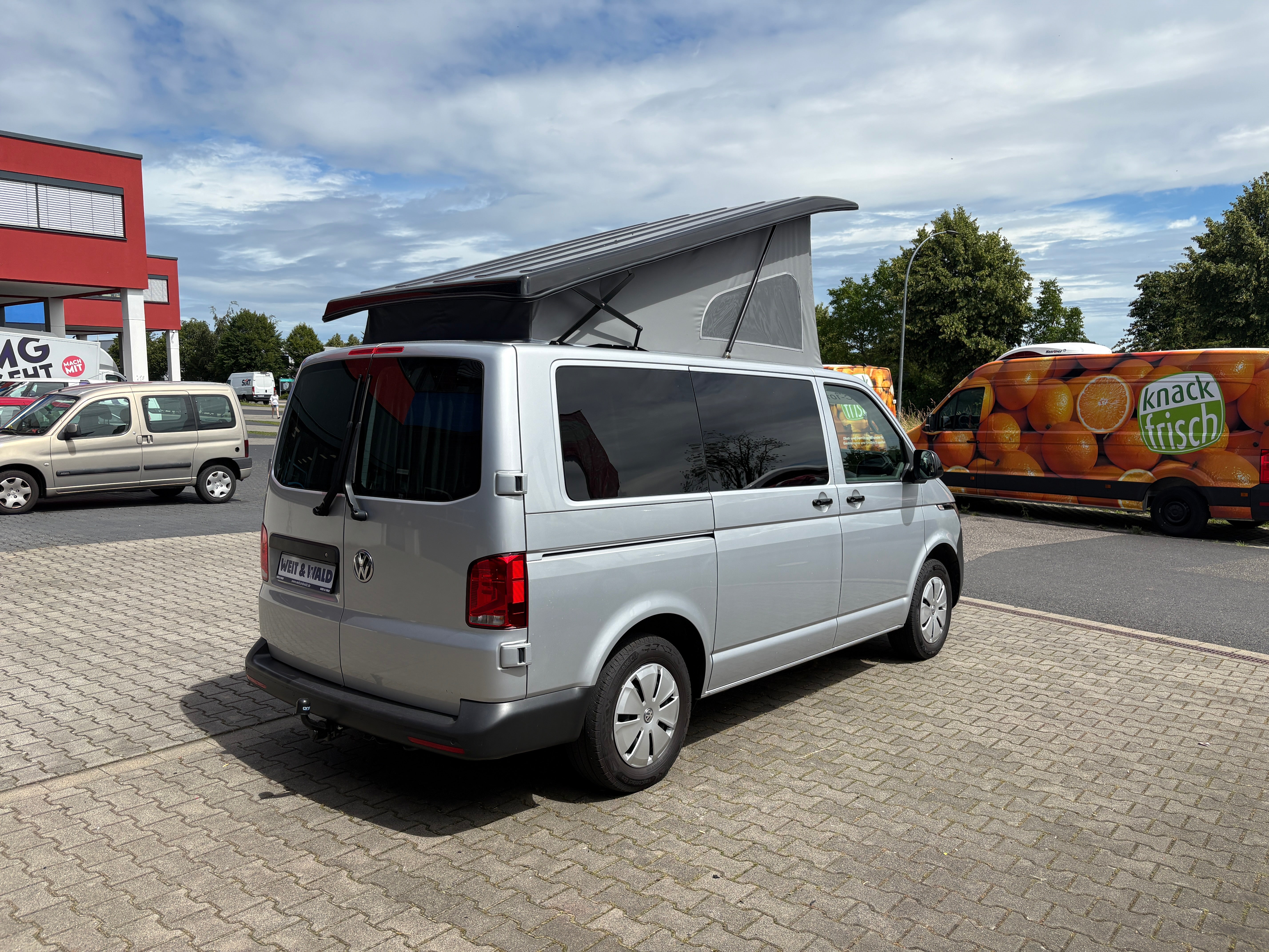 Volkswagen T6.1 Camper mit Aufstelldach, 2.0 TDI, 150 PS / 110KW, DSG | VW Bulli Wohnmobil Campervan Kastenwagen