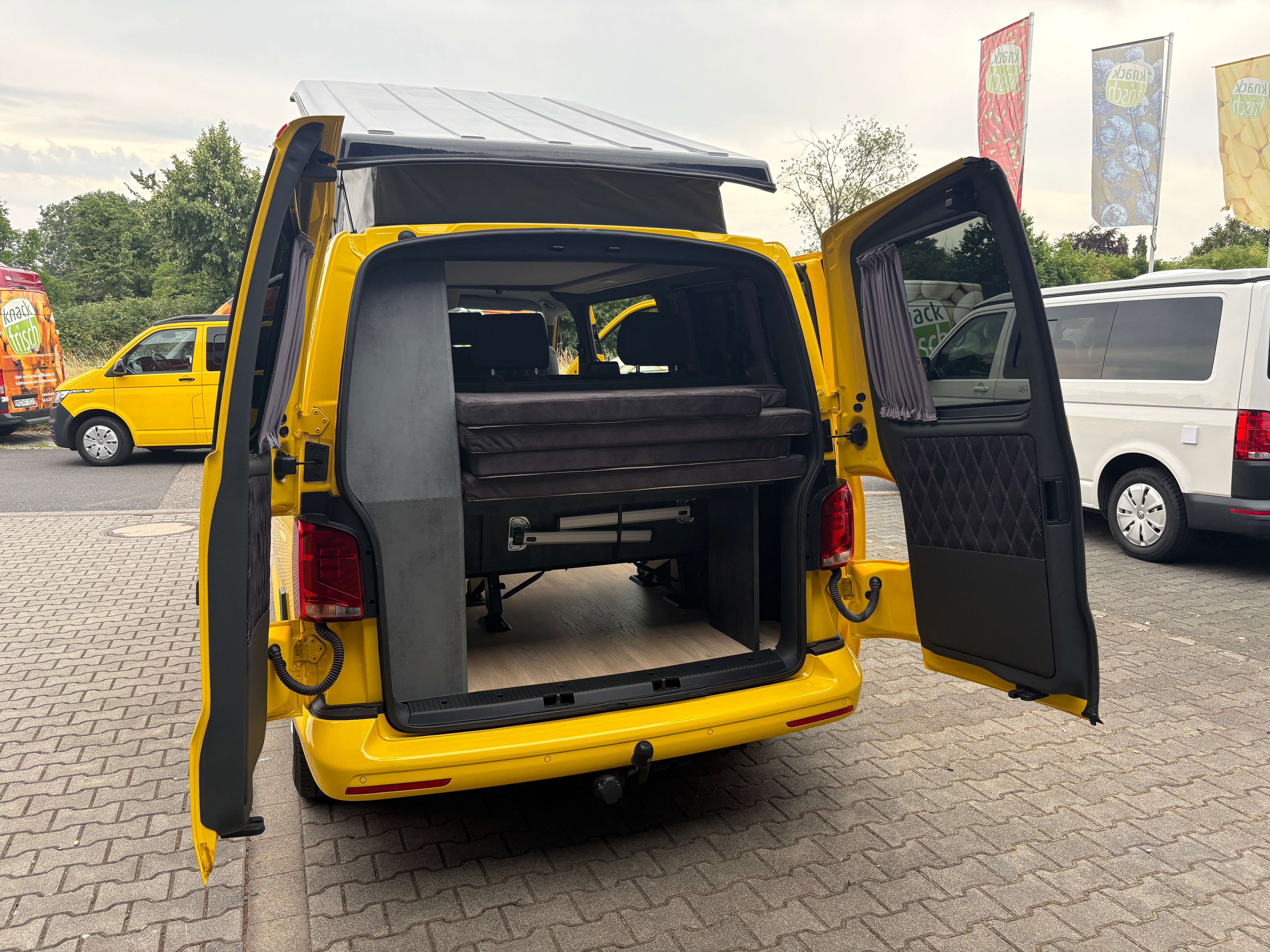 Volkswagen T6.1 Camper mit Aufstelldach, 2.0 TDI, 150 PS / 110KW, DSG | VW Bulli Wohnmobil Campervan Kastenwagen