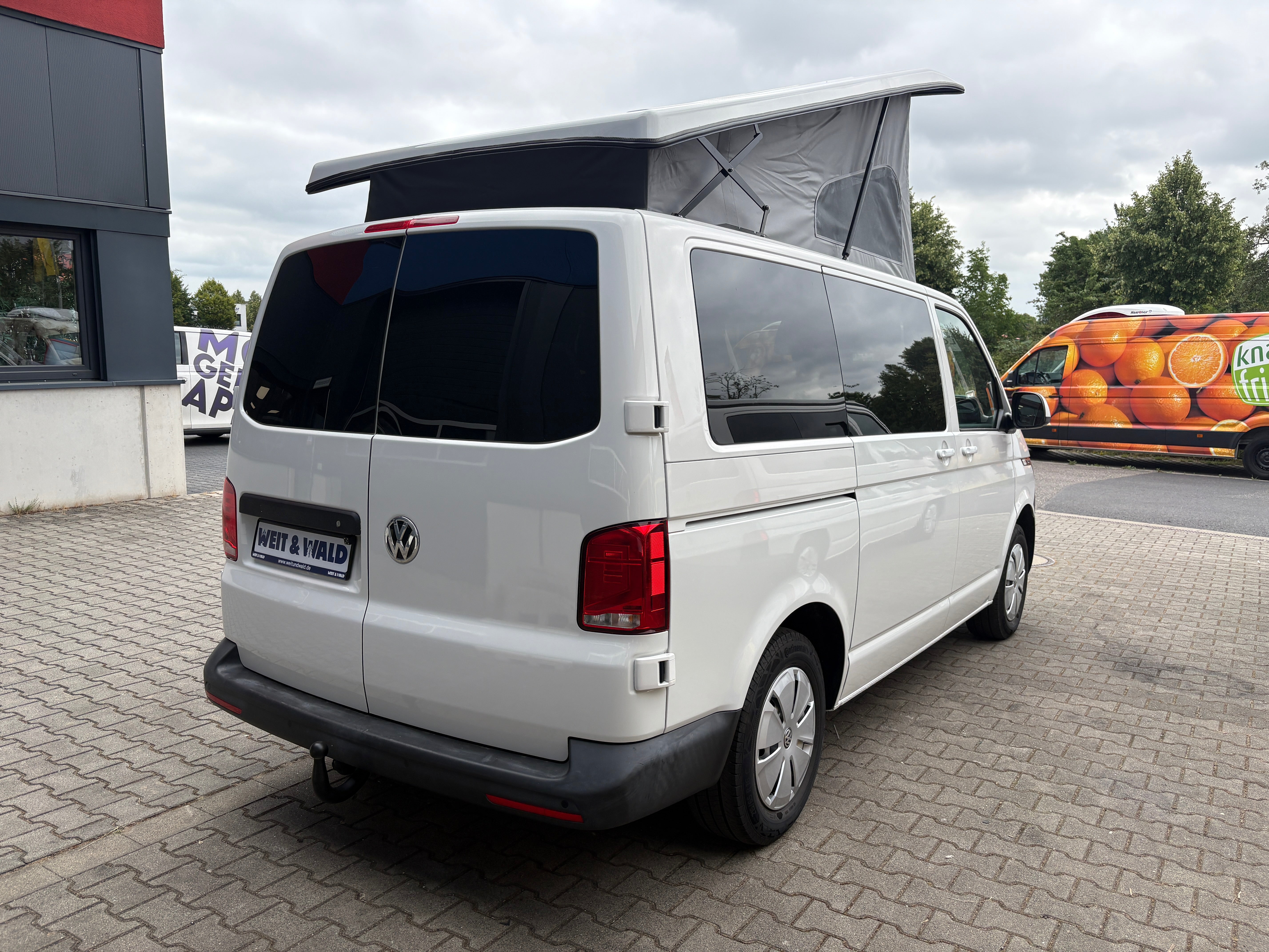 Volkswagen T6.1 Camper mit Aufstelldach, 2.0 TDI, 110 PS / 81KW | VW Bulli Wohnmobil Campervan Kastenwagen