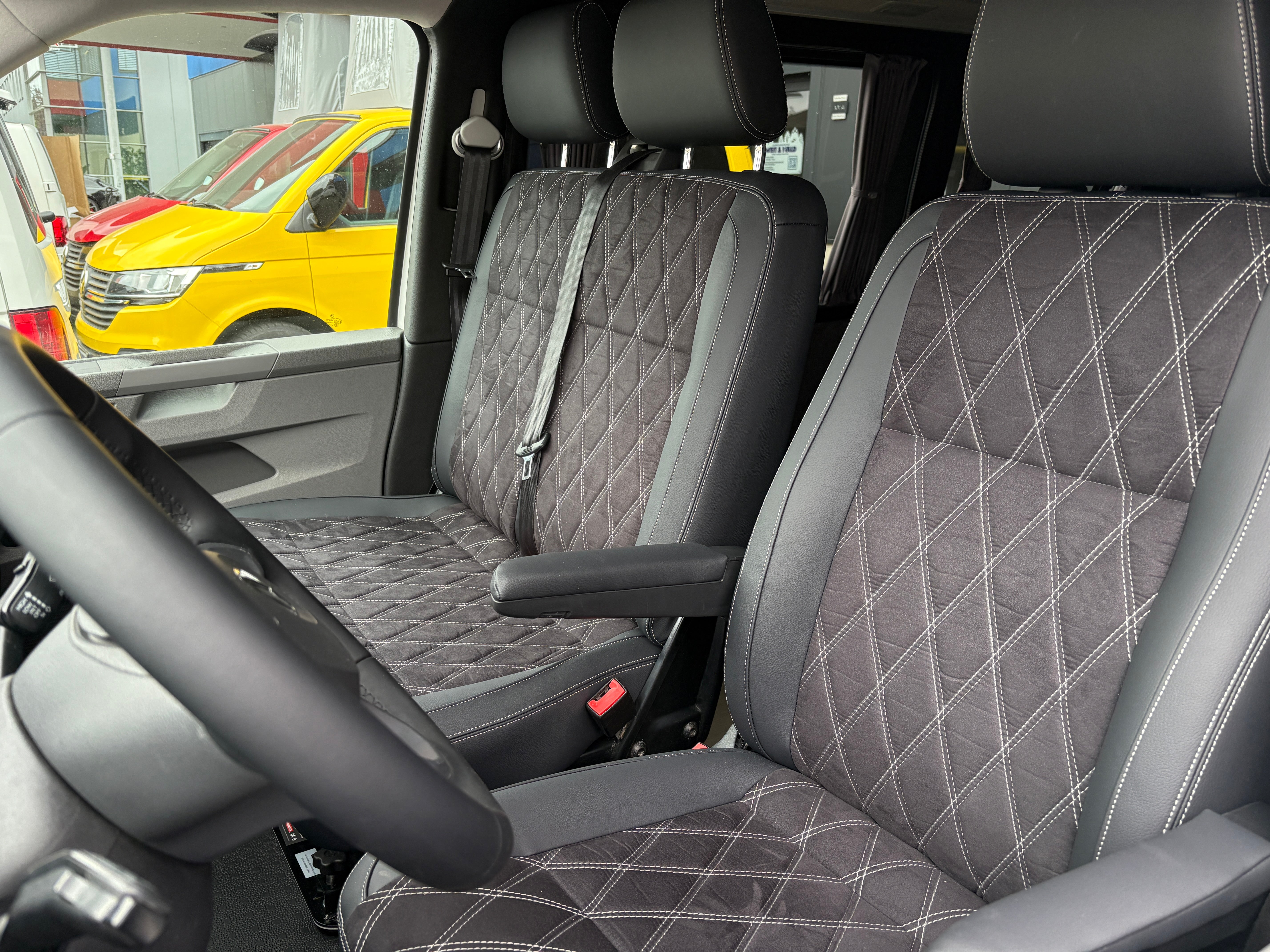 Volkswagen T6.1 Camper mit Aufstelldach, 2.0 TDI, 110 PS / 81KW | VW Bulli Wohnmobil Campervan Kastenwagen