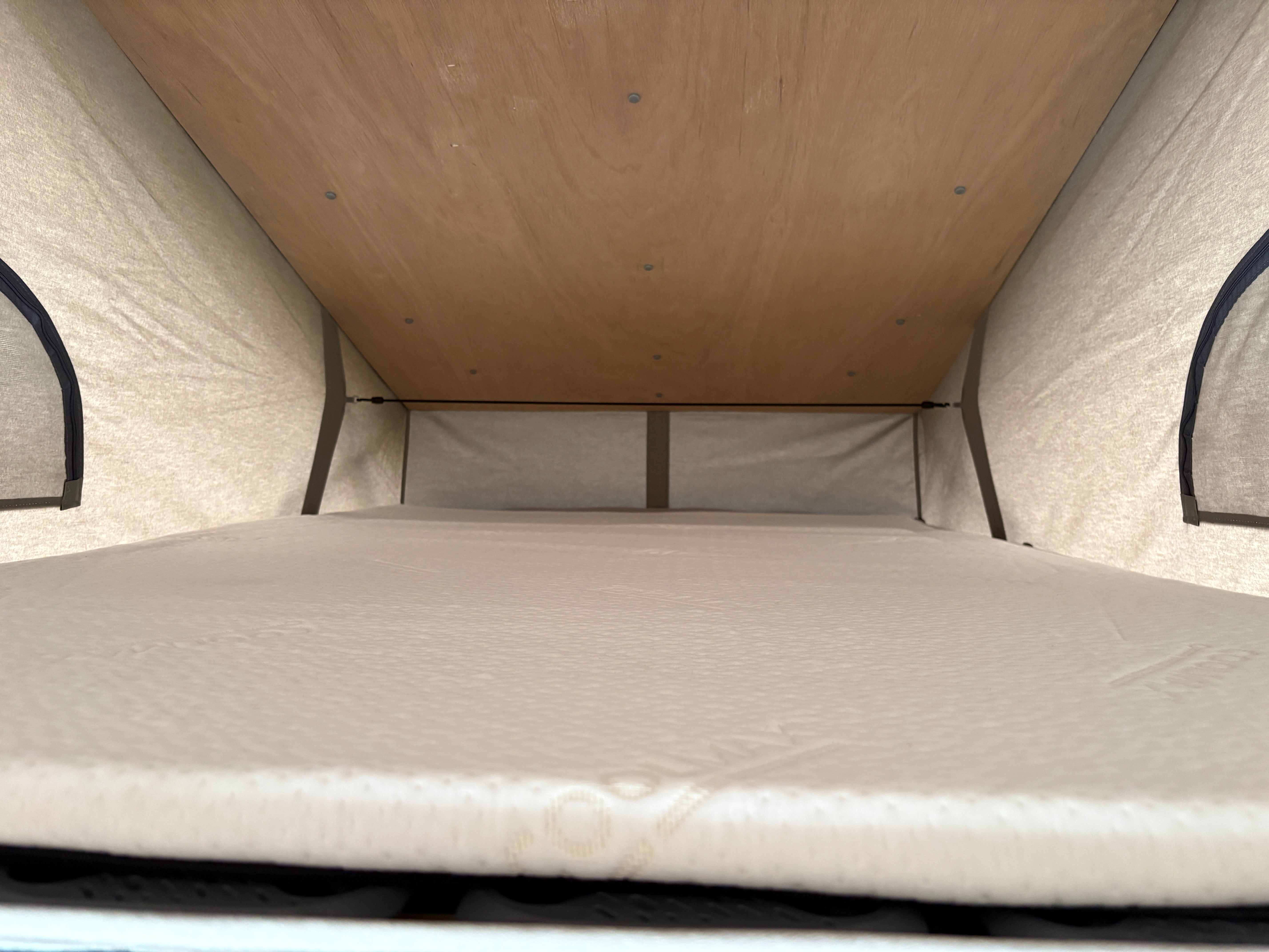 Volkswagen T6.1 Camper mit Aufstelldach, 2.0 TDI, 110 PS / 81KW | VW Bulli Wohnmobil Campervan Kastenwagen