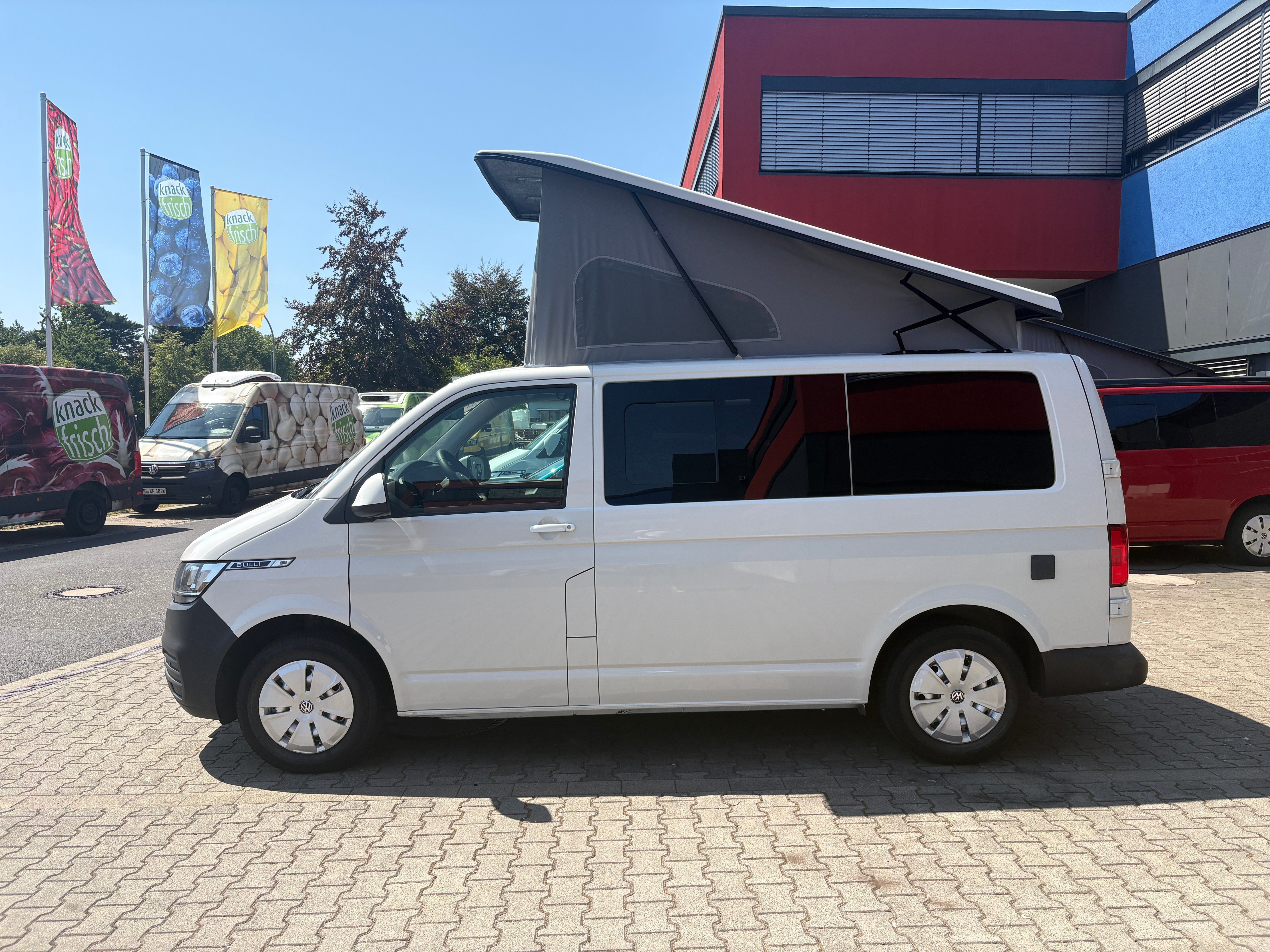 Volkswagen T6.1 Camper mit Aufstelldach, 2.0 TDI, 110 PS / 81KW | VW Bulli Wohnmobil Campervan Kastenwagen