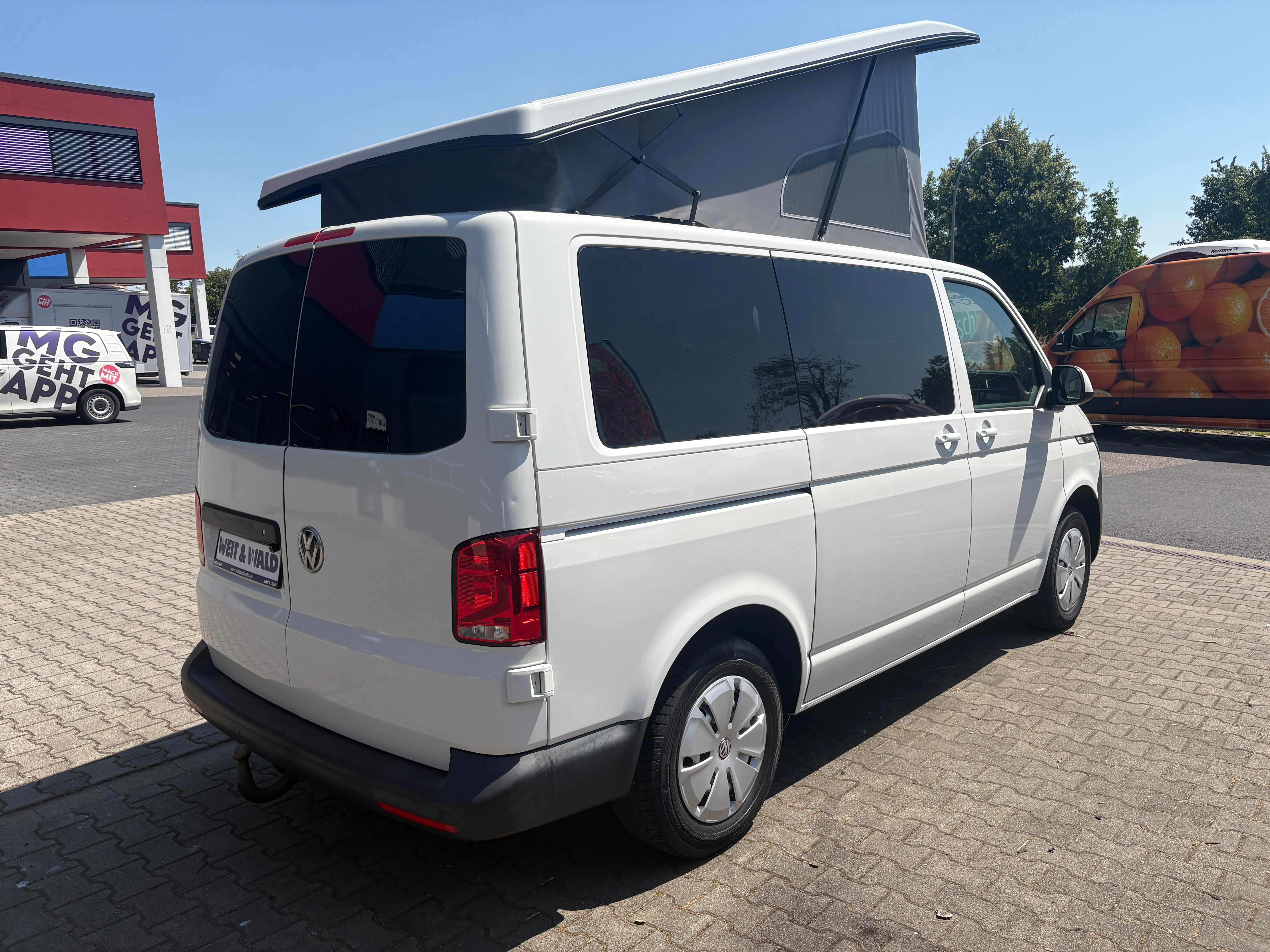 Volkswagen T6.1 Camper mit Aufstelldach, 2.0 TDI, 110 PS / 81KW | VW Bulli Wohnmobil Campervan Kastenwagen