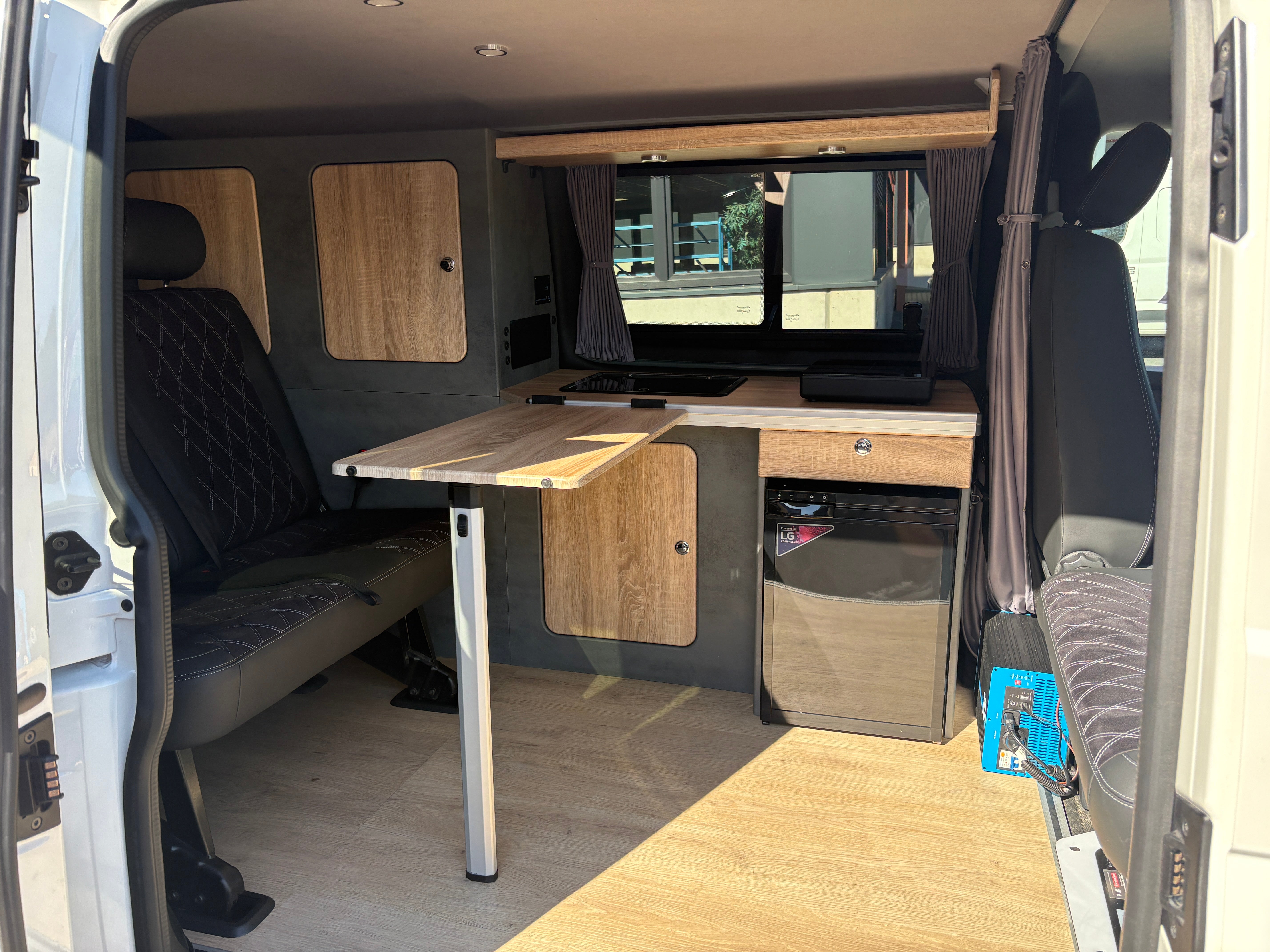 Volkswagen T6.1 Camper, 2.0 TDI, 110 PS / 81KW | VW Bulli Wohnmobil Campervan Kastenwagen