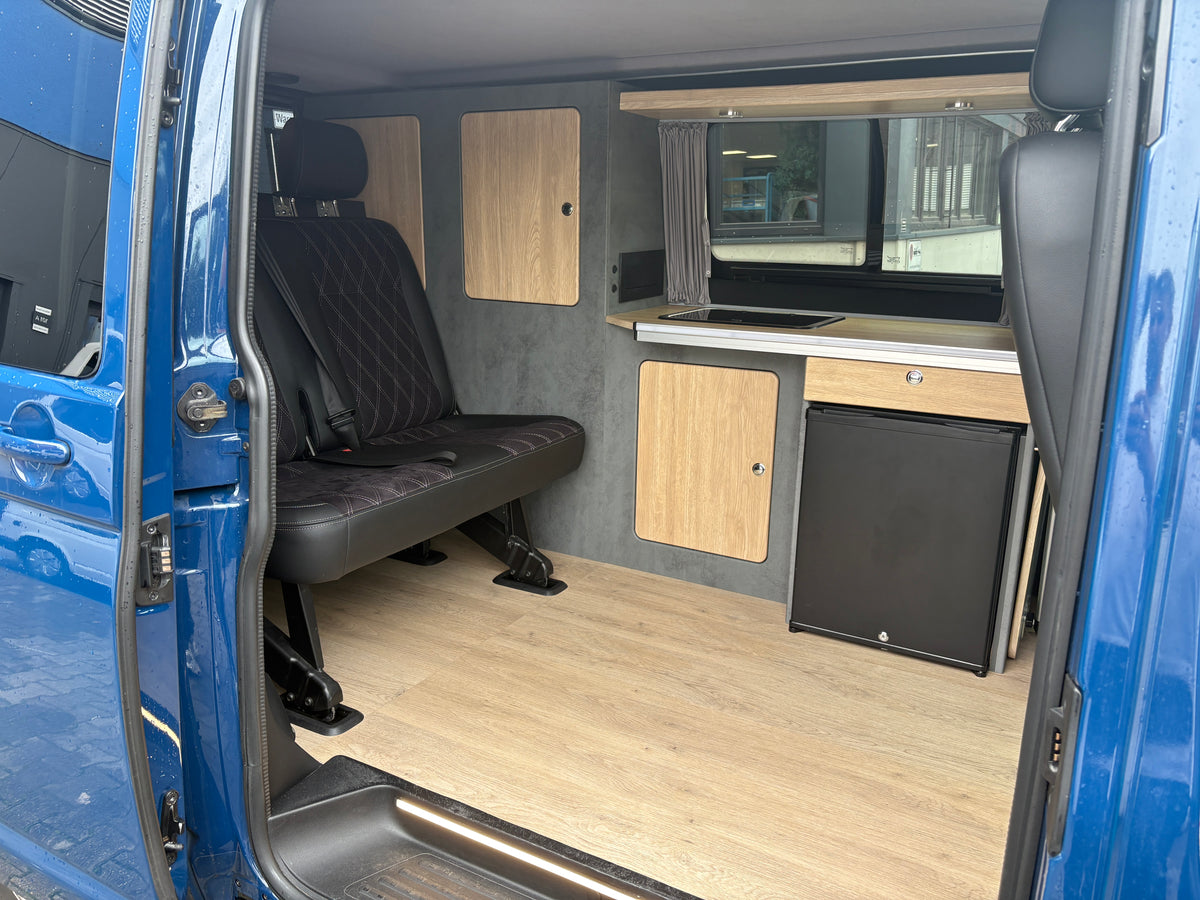 Volkswagen T6 Camper mit Aufstelldach, 2.0 TDI, 150 PS / 110KW, DSG | VW Bulli Wohnmobil Campervan Kastenwagen