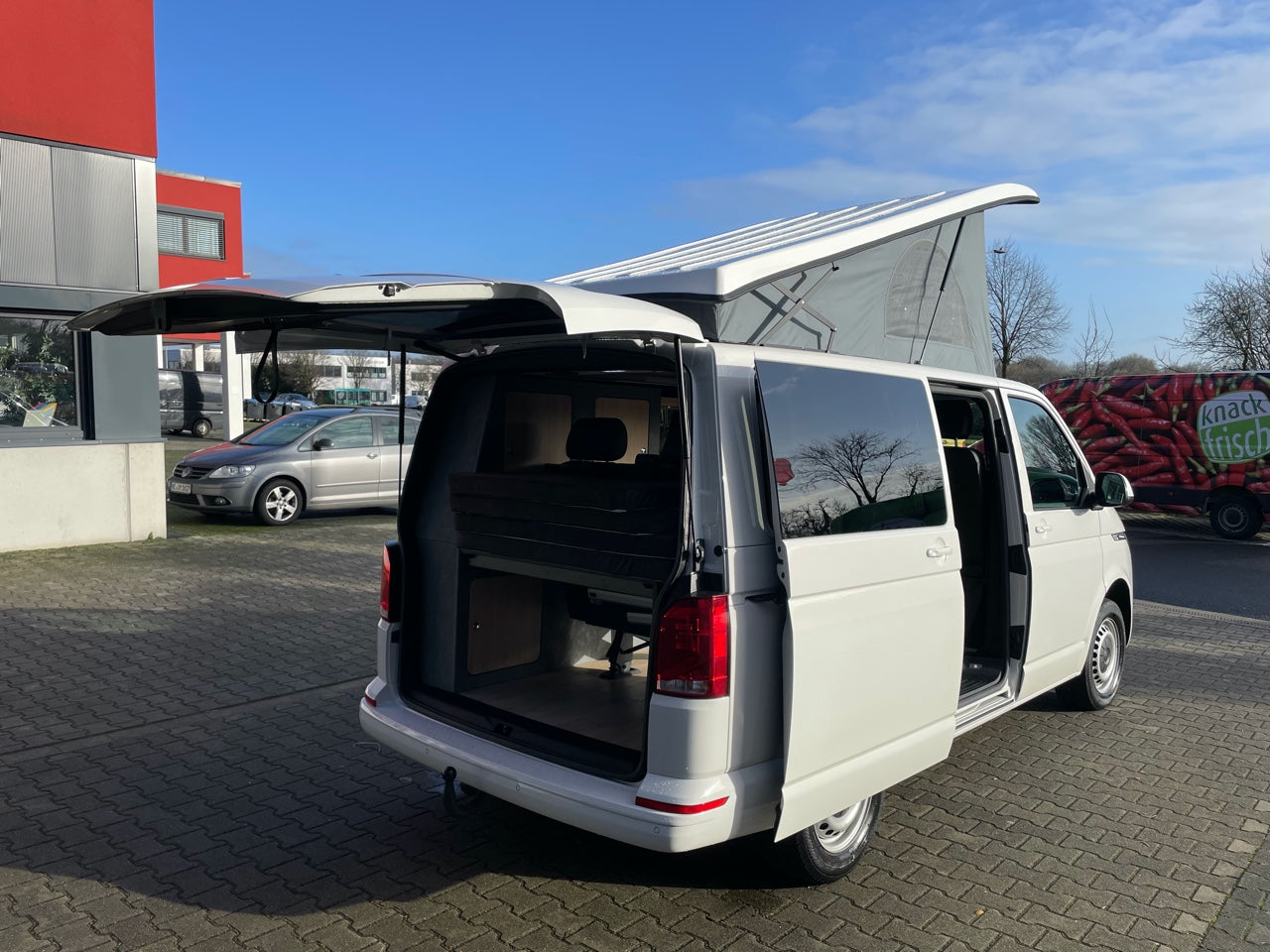 Volkswagen T6.1 Camper 2.0 TDI 150PS unfallfrei | Wohnmobil mit Hubdach Schlafdach, PDC, Navi, Rückfahrkamera