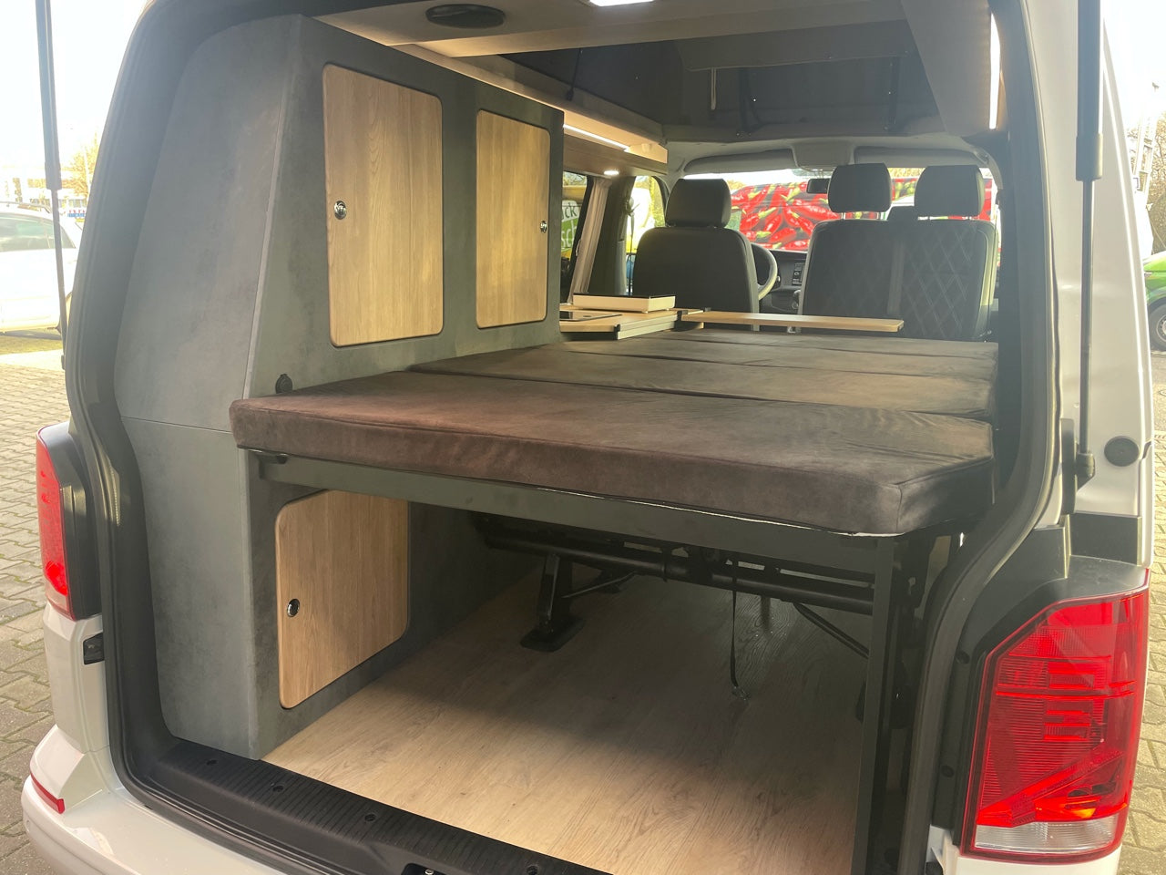 Volkswagen T6.1 Camper 2.0 TDI 150PS unfallfrei | Wohnmobil mit Hubdach Schlafdach, PDC, Navi, Rückfahrkamera