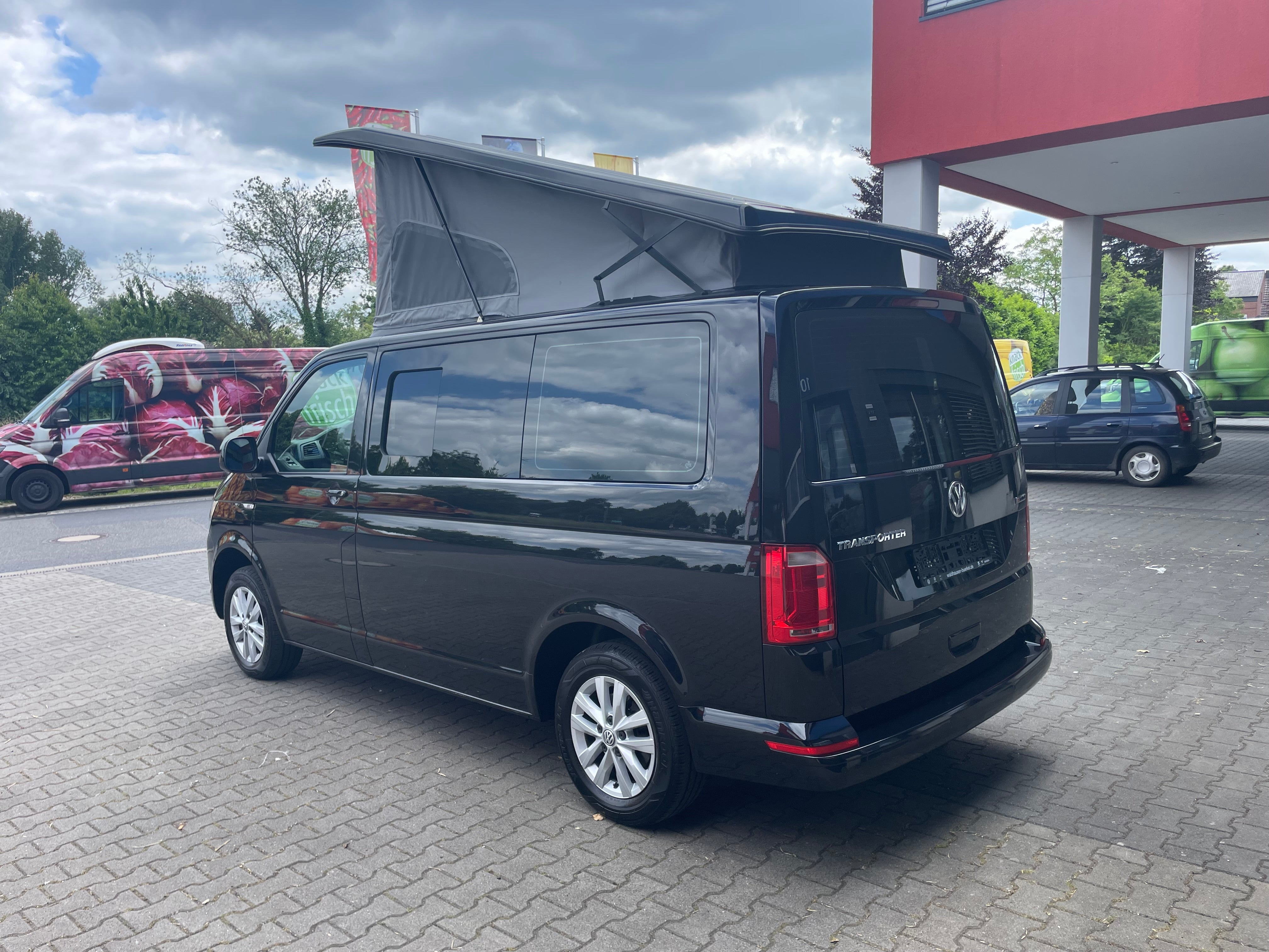 Volkswagen T6 4MOTION (Allrad) Camper 2.0 TDI 150PS unfallfrei | Wohnmobil mit Hubdach Schlafdach, PDC, Navi, Rückfahrkamera | Campervan Umbau 5 Sitzer