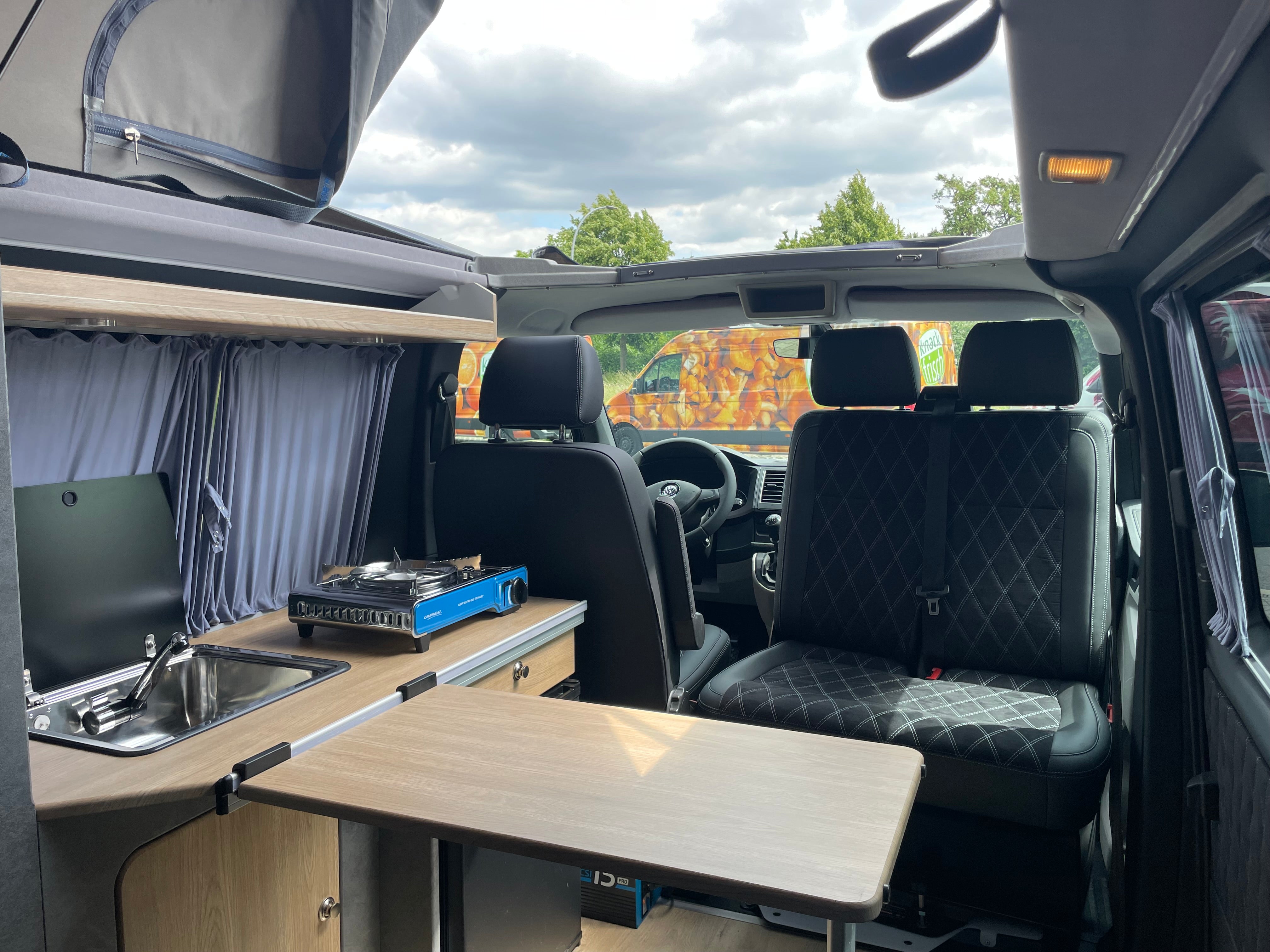 Volkswagen T6 4MOTION (Allrad) Camper 2.0 TDI 150PS unfallfrei | Wohnmobil mit Hubdach Schlafdach, PDC, Navi, Rückfahrkamera | Campervan Umbau 5 Sitzer