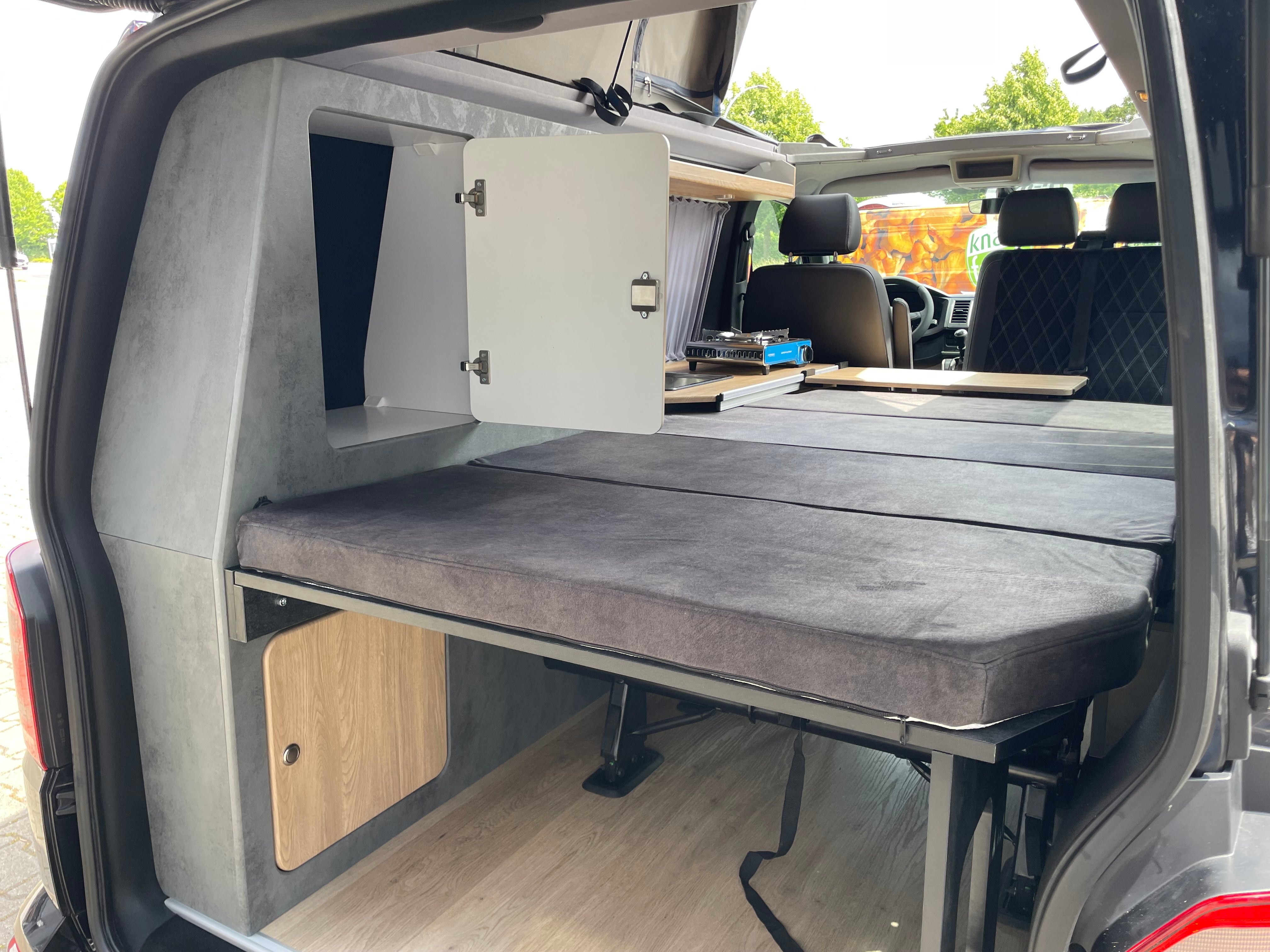 Volkswagen T6 4MOTION (Allrad) Camper 2.0 TDI 150PS unfallfrei | Wohnmobil mit Hubdach Schlafdach, PDC, Navi, Rückfahrkamera | Campervan Umbau 5 Sitzer