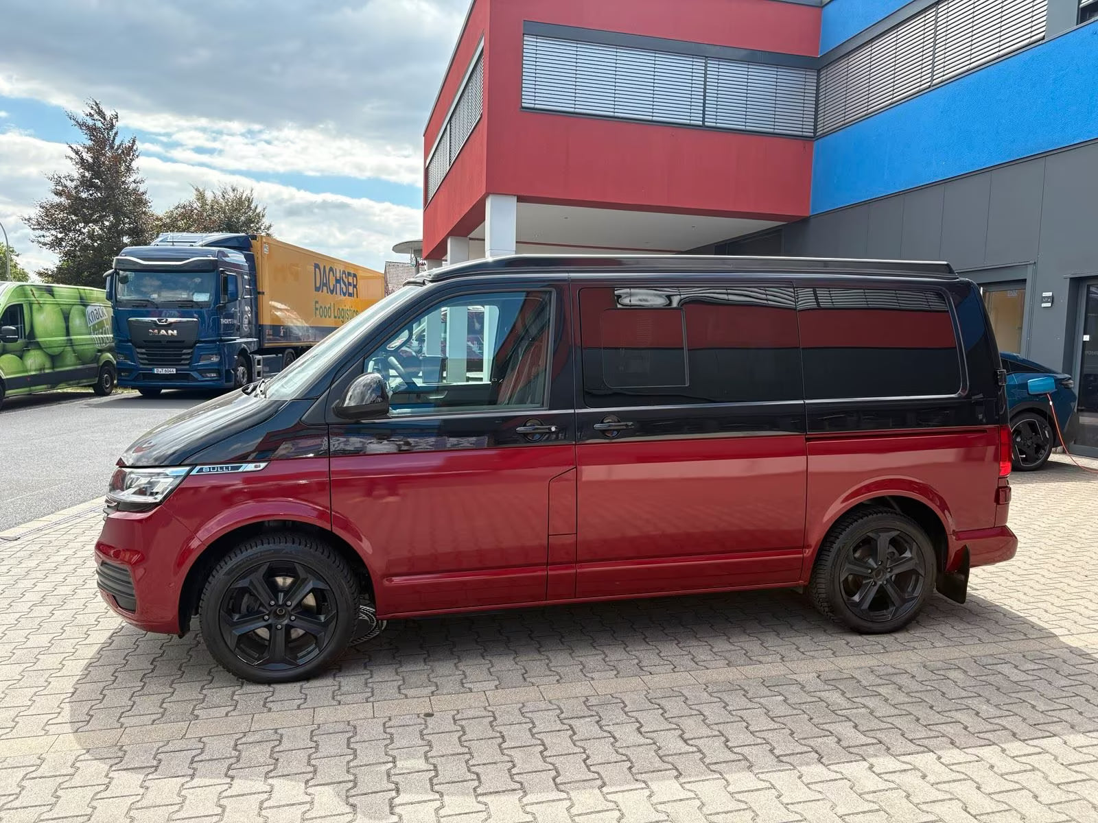 Volkswagen T6.1 Camper 2.0 TDI DSG 150PS unfallfrei | Wohnmobil mit Hubdach Schlafdach, PDC, Navi, Rückfahrkamera | Campervan Umbau 5 Sitzer VW