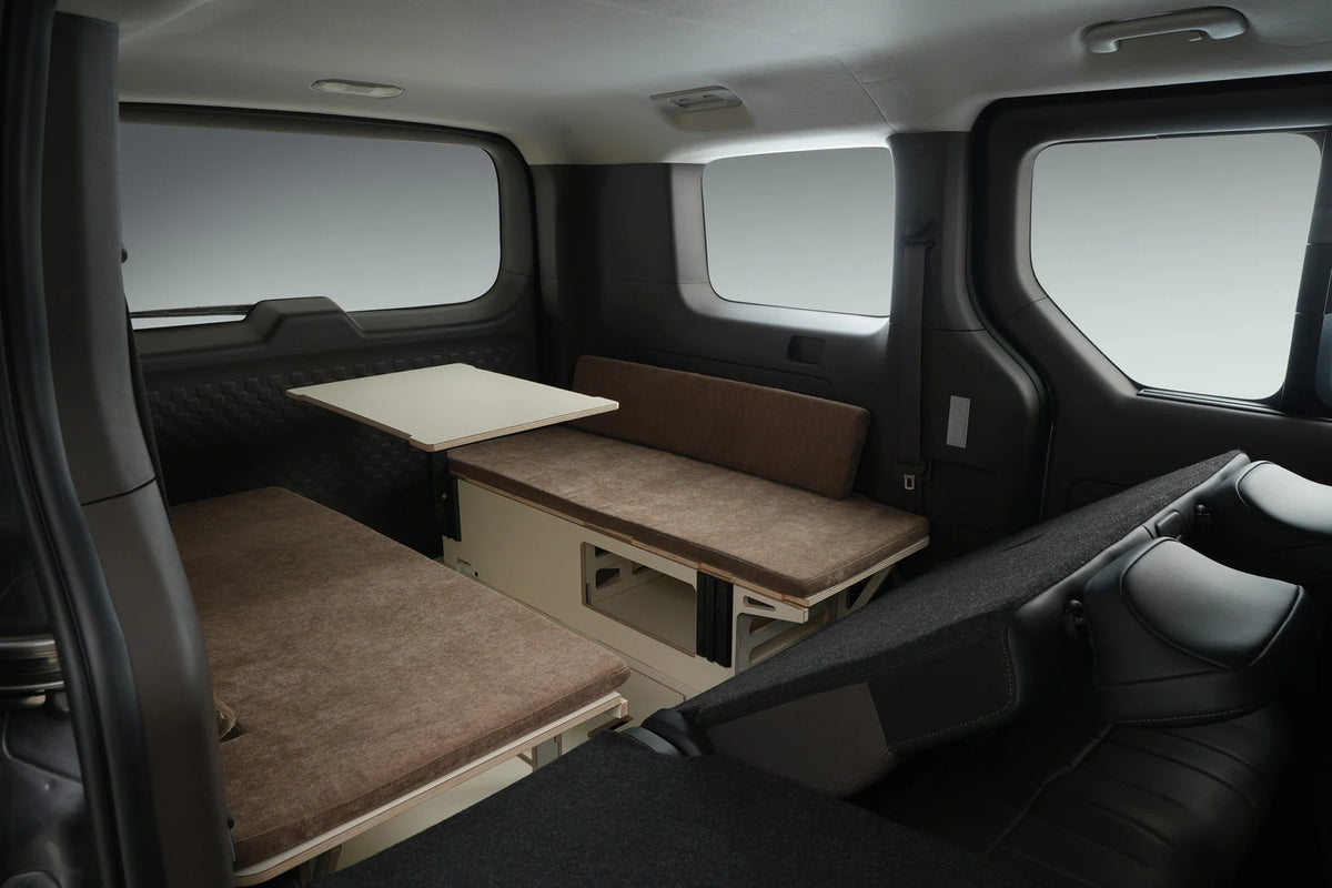 VanLab Camping-Kit für Kia PV5 Passenger: herausnehmbare Campingbox mit Sitzgruppe, Bett & Küchenmodul, Einbau in Mönchengladbach