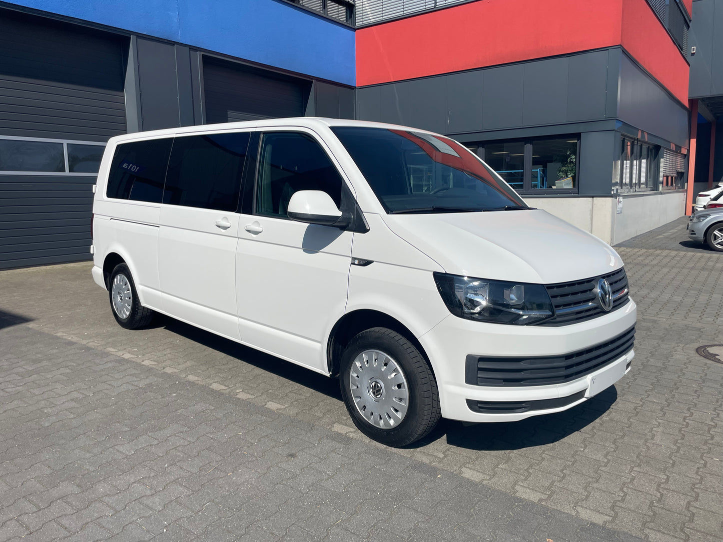 Volkswagen T6 Camper mit Toilette 2.0 TDI 150PS unfallfrei | Wohnmobil, PDC, Navi, Rückfahrkamera | Campervan Umbau 4 Sitzer