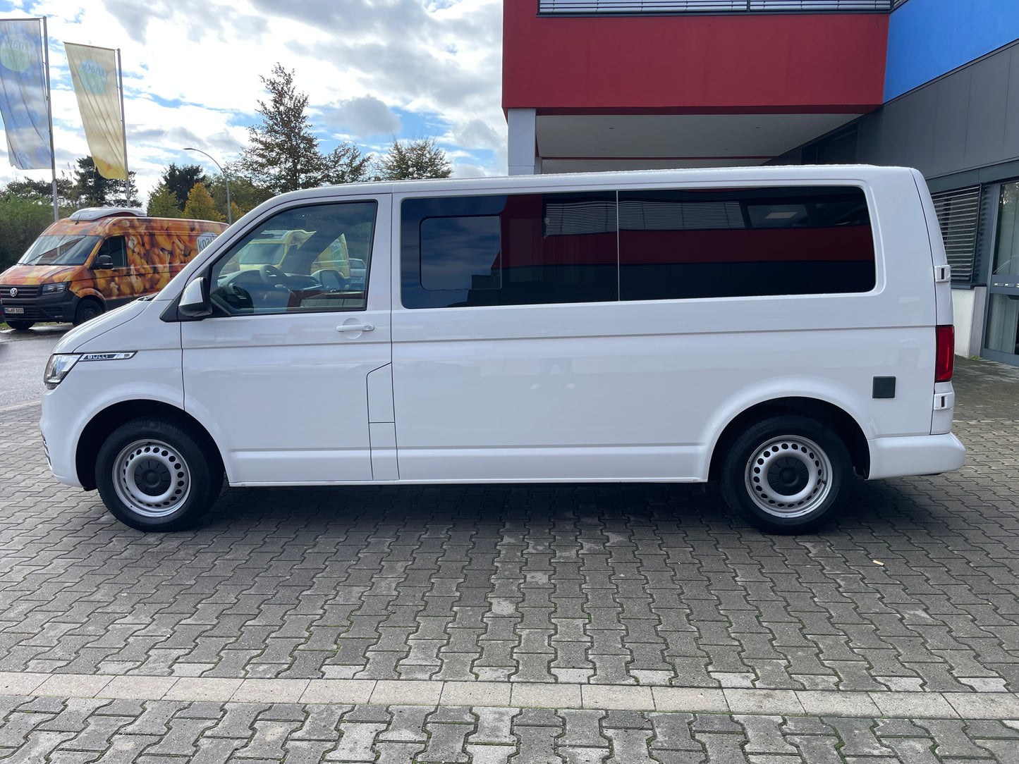 Volkswagen T6.1 Lang Camper 2.0 TDI 150PS Automatik DSG unfallfrei | Wohnmobil mit Standheizung, PDC, Navi | nur 100.000km | Campervan Umbau 5 Sitzer