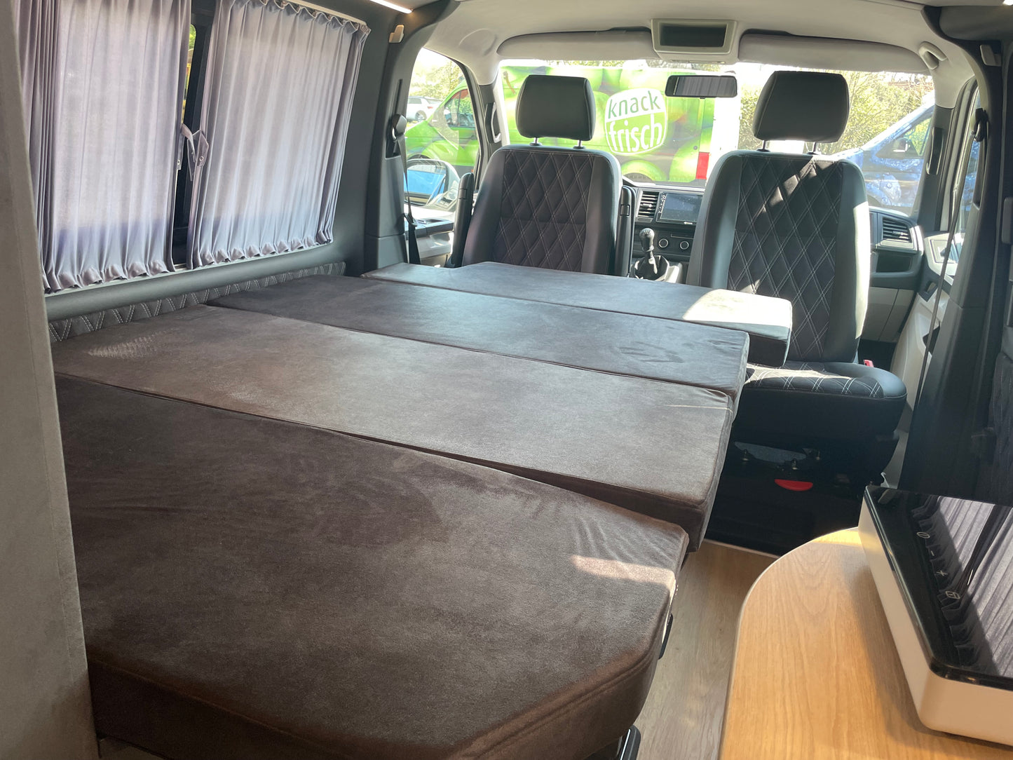 Volkswagen T6 Camper mit Toilette 2.0 TDI 150PS unfallfrei | Wohnmobil, PDC, Navi, Rückfahrkamera | Campervan Umbau 4 Sitzer