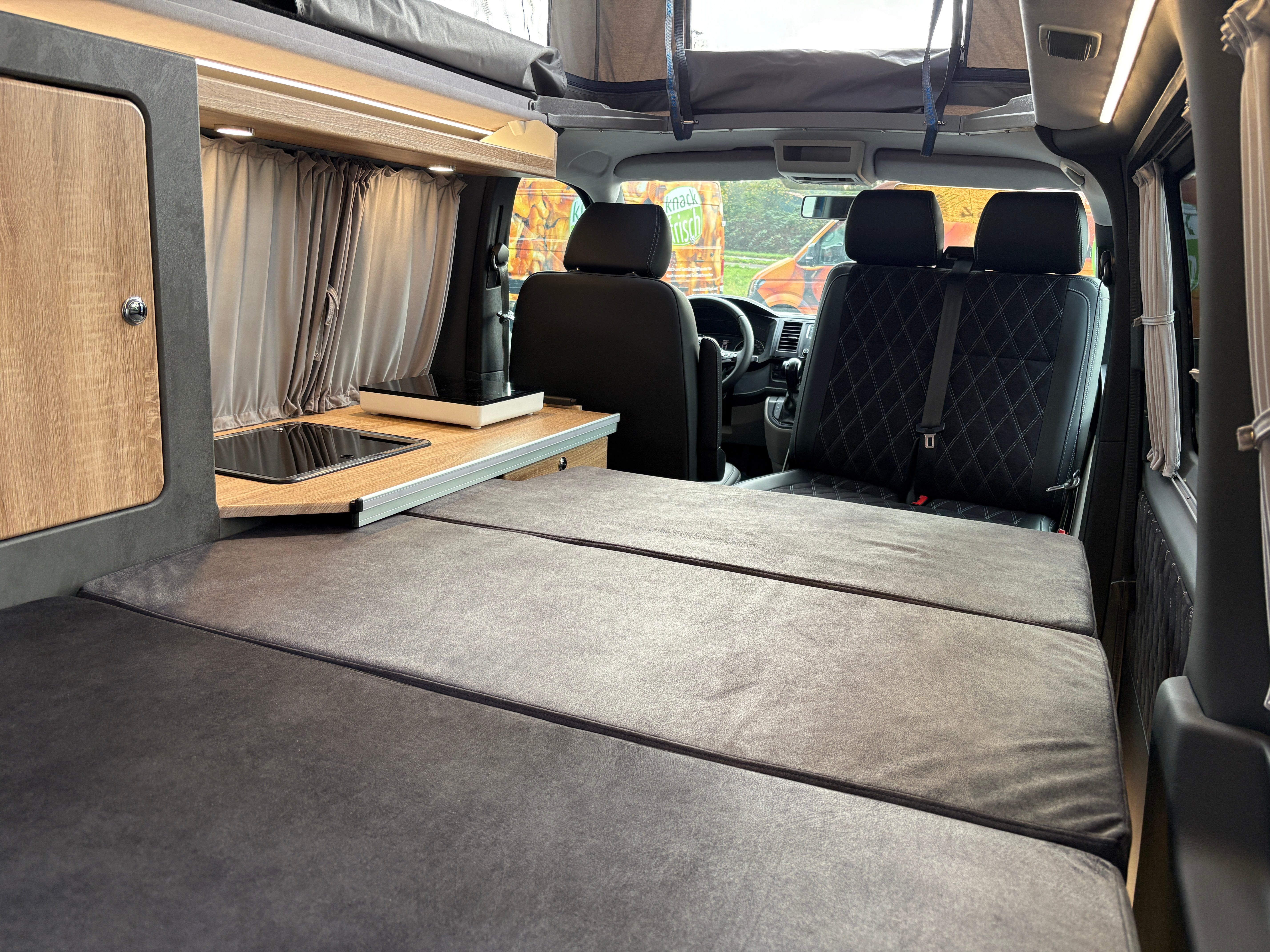 Volkswagen T6 Camper 2.0 TDI DSG Automatik 150PS unfallfrei | Wohnmobil mit Hubdach Schlafdach Standheizung, Rückfahrkamera mit PDC | Campervan Umbau 5 Sitzer | VW Bulli