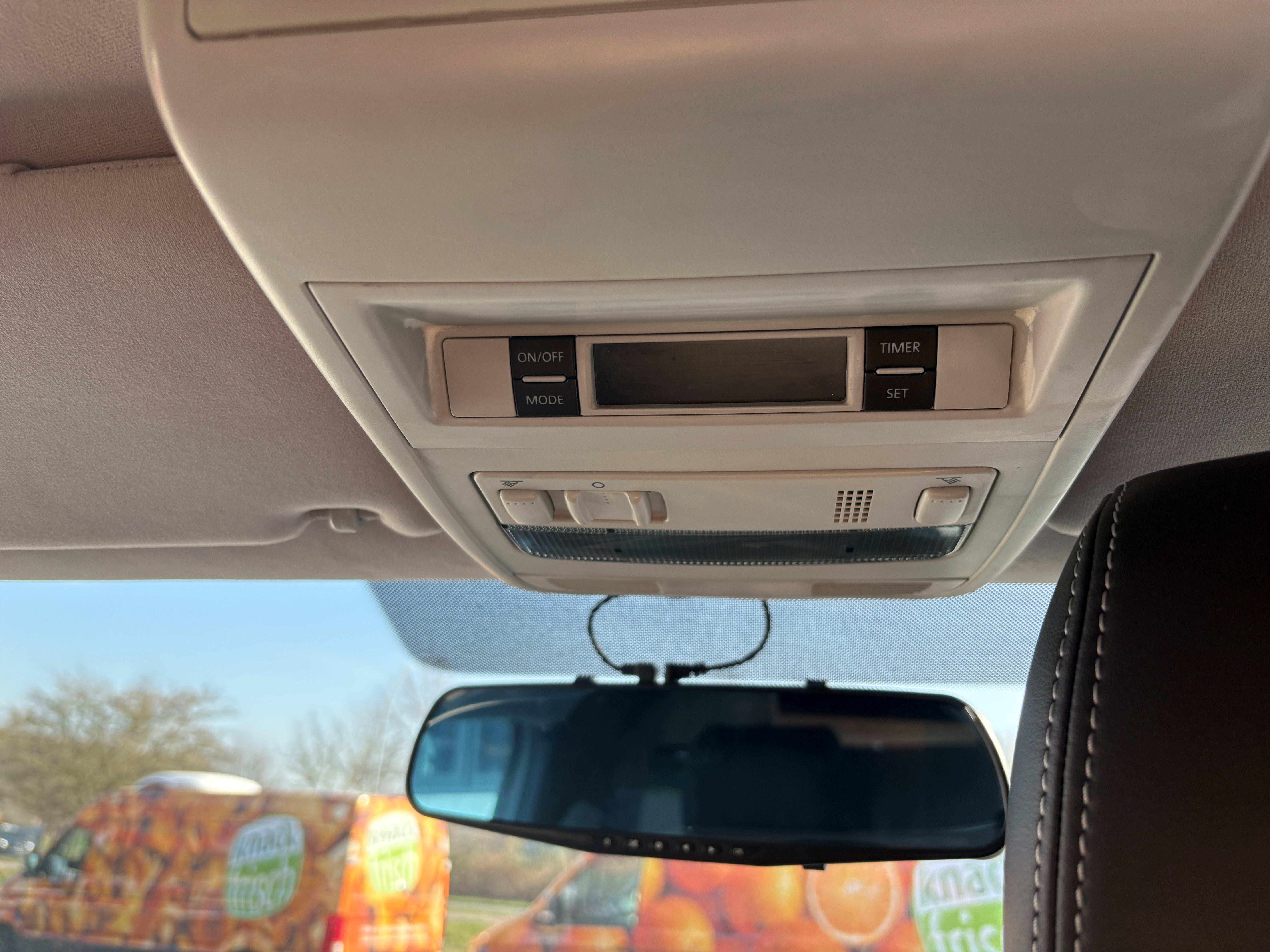 Volkswagen T6 Camper mit Schlafdach 2.0 TDI, 140 PS, DSG | VW Bulli Wohmobil Campervan fertiggestellt – sofort verfügbar | KM-Stand: 193.000 km, EZ: 11.2015, Weiß