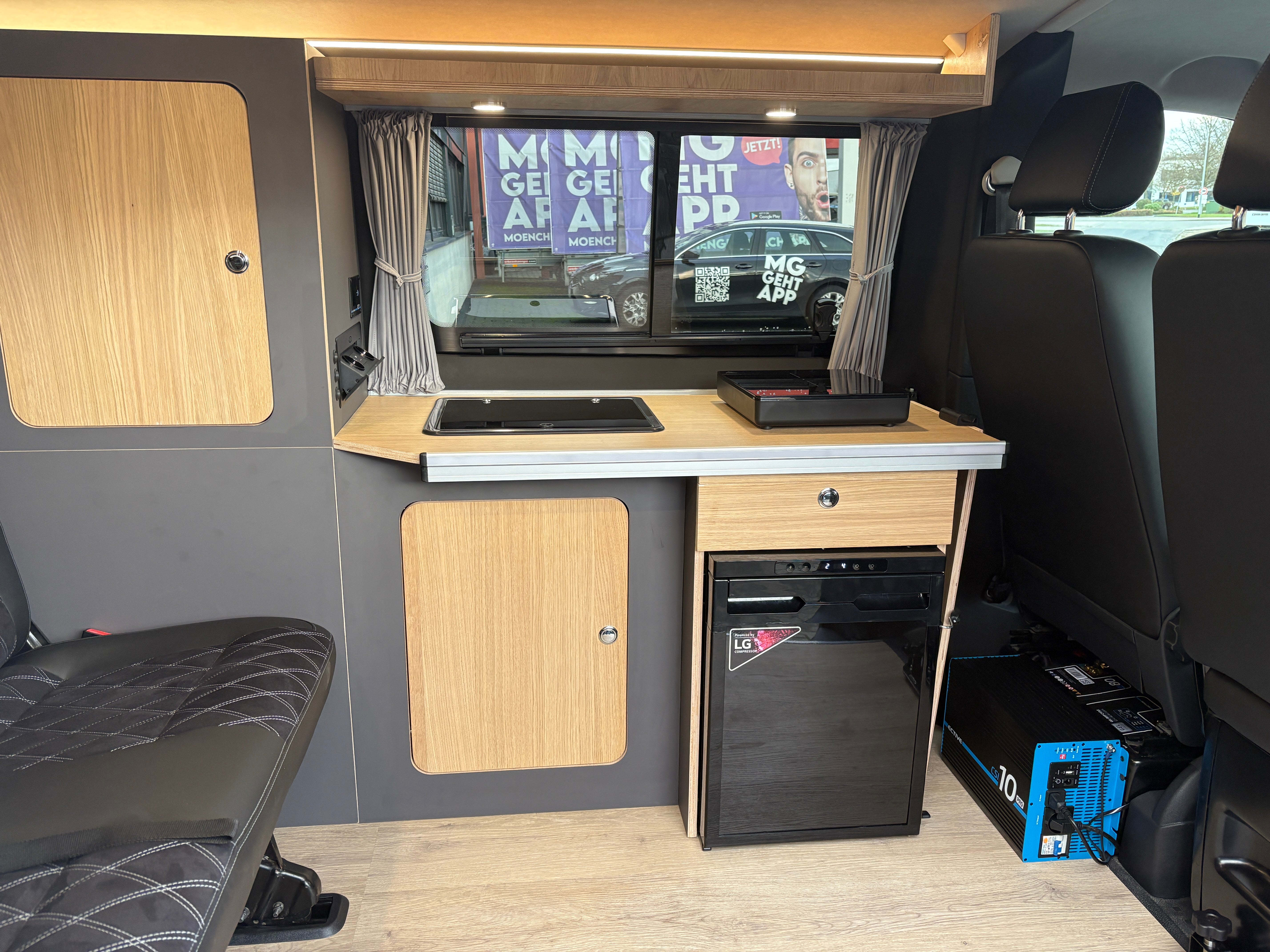 Volkswagen T6.1 Camper 2.0 TDI 150PS DSG Automatik unfallfrei | Wohnmobil mit Navi, PDC, Rückfahrkamera | Campervan Umbau 5 Sitzer | VW Bulli