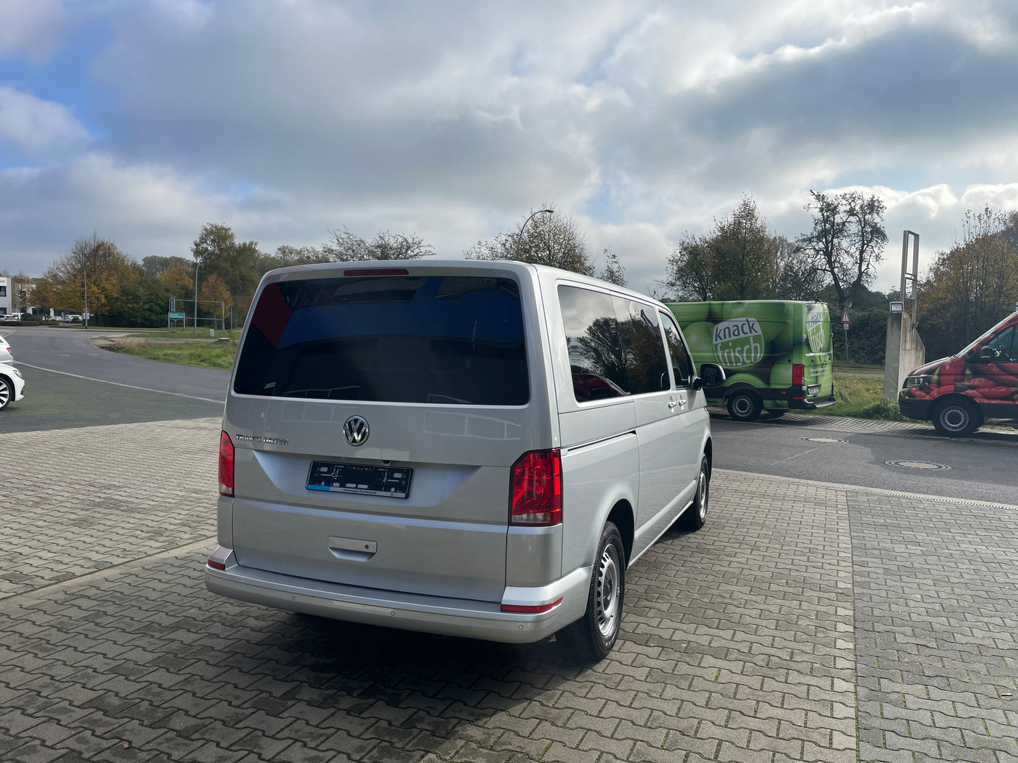 Volkswagen T6.1 Camper 2.0 TDI 110PS unfallfrei | nur 55.000km | Wohnmobil mit Navi, PDC, Rückfahrkamera | Campervan Umbau 5 Sitzer Leder