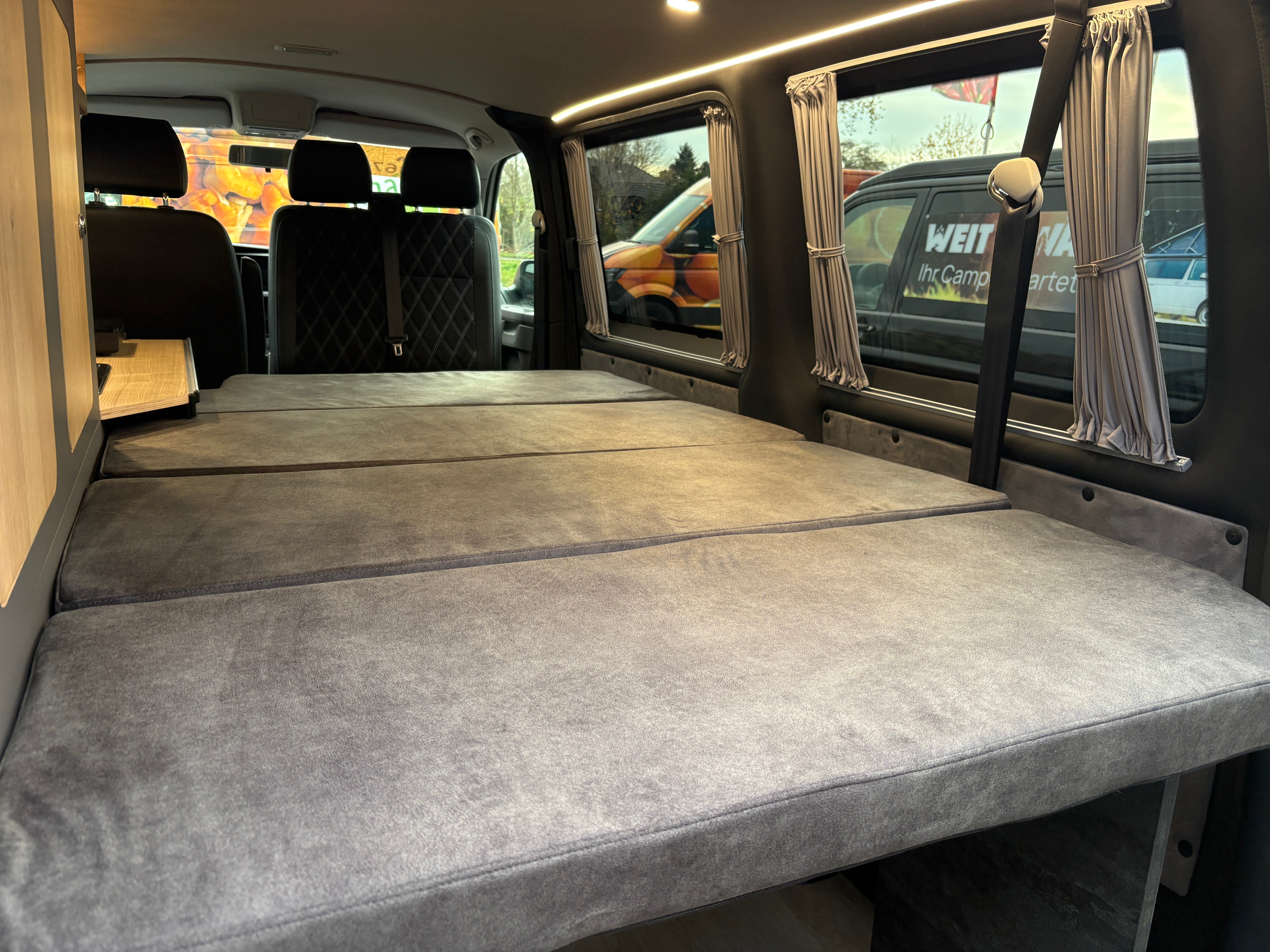 Volkswagen T6.1 Camper 2.0 TDI 150PS DSG Automatik unfallfrei | Wohnmobil mit Navi, PDC, Rückfahrkamera | Campervan Umbau 5 Sitzer | VW Bulli