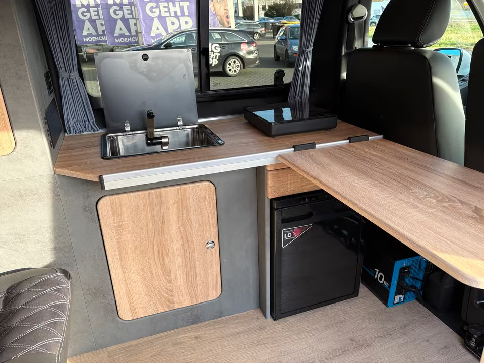 Volkswagen T6 Camper 2.0 TDI 114PS unfallfrei | Wohnmobil, PDC, Anhängerkupplung, Rückfahrkamera | Campervan Umbau 5 Sitzer VW