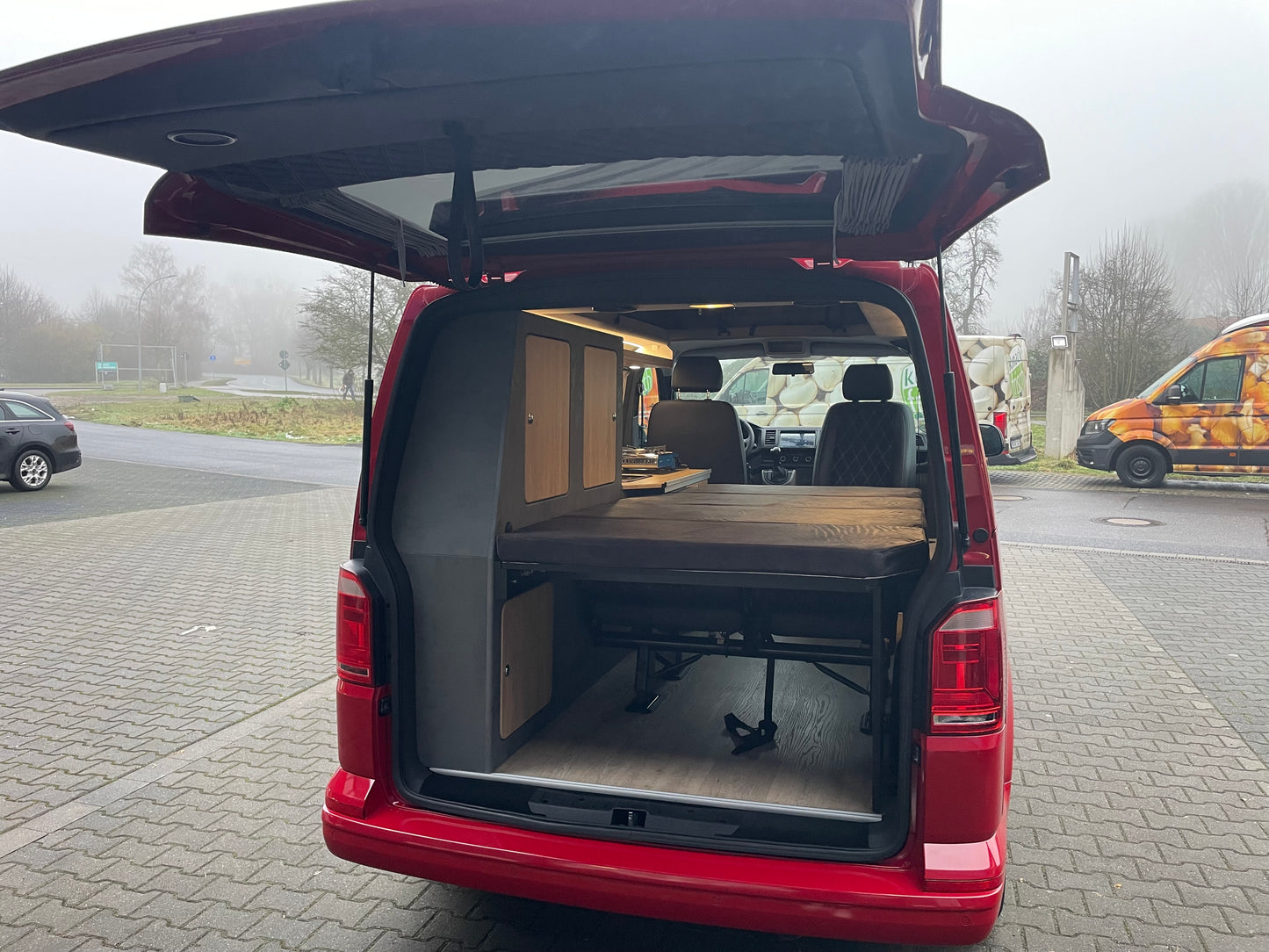 Volkswagen T6 DSG Camper 2.0 TDI 150PS unfallfrei | Wohnmobil mit Hubdach Schlafdach, PDC, Navi, Rückfahrkamera