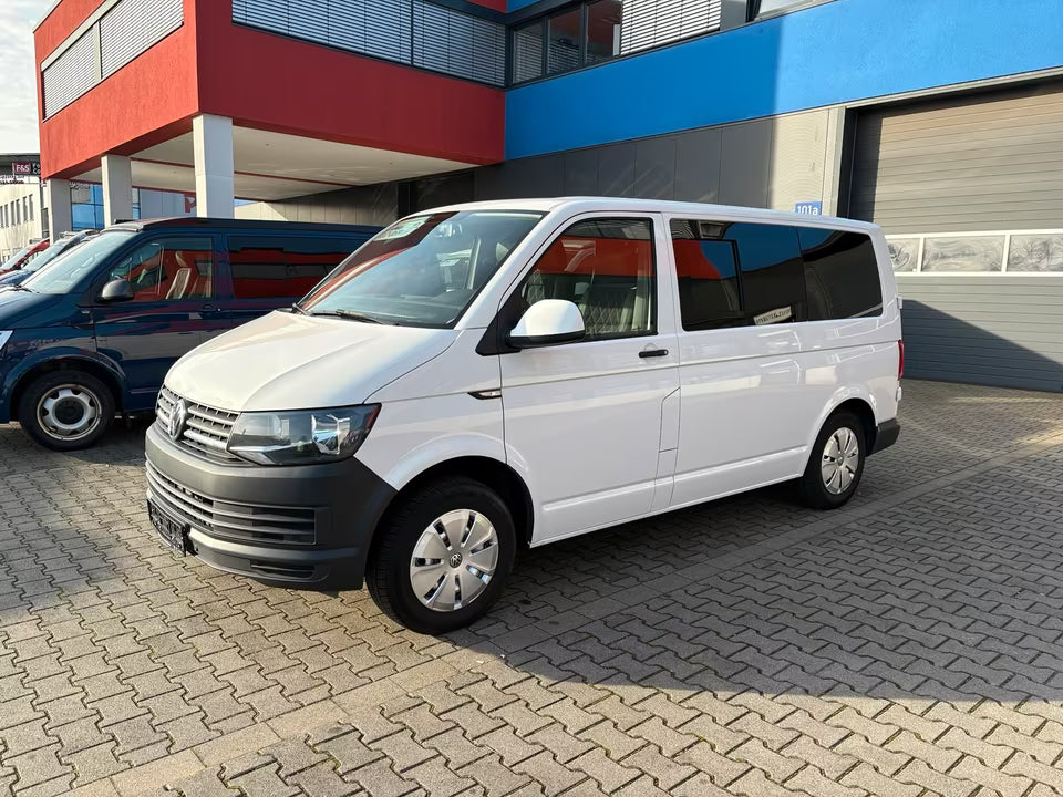 Volkswagen T6 Camper 2.0 TDI 114PS unfallfrei | Wohnmobil, PDC, Anhängerkupplung, Rückfahrkamera | Campervan Umbau 5 Sitzer VW