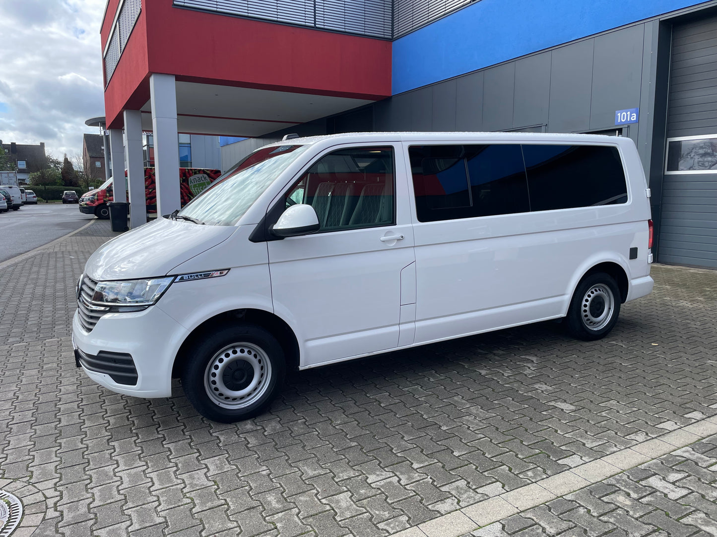 Volkswagen T6.1 Lang Camper 2.0 TDI 150PS Automatik DSG unfallfrei | Wohnmobil mit Standheizung, PDC, Navi | nur 100.000km | Campervan Umbau 5 Sitzer