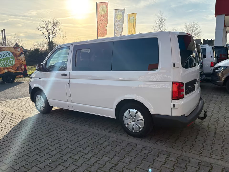 Volkswagen T6 Camper 2.0 TDI 114PS unfallfrei | Wohnmobil, PDC, Anhängerkupplung, Rückfahrkamera | Campervan Umbau 5 Sitzer VW