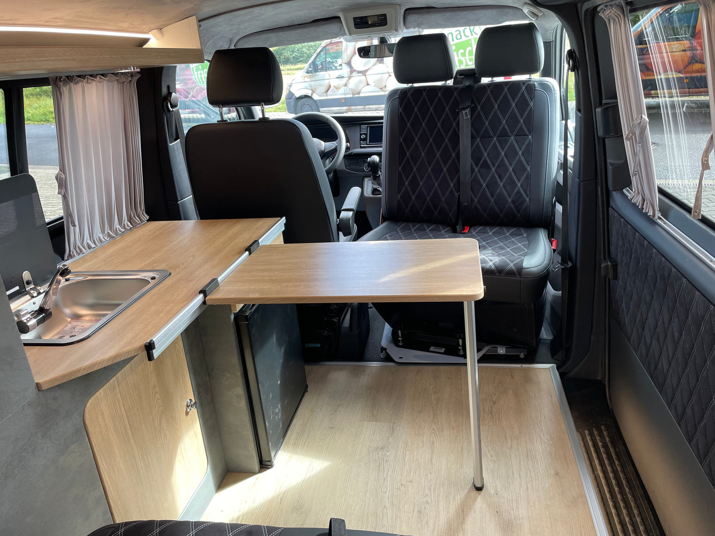 Volkswagen T6.1 Lang Camper 2.0 TDI 150PS Automatik DSG unfallfrei | Wohnmobil mit Standheizung, PDC, Navi | nur 100.000km | Campervan Umbau 5 Sitzer