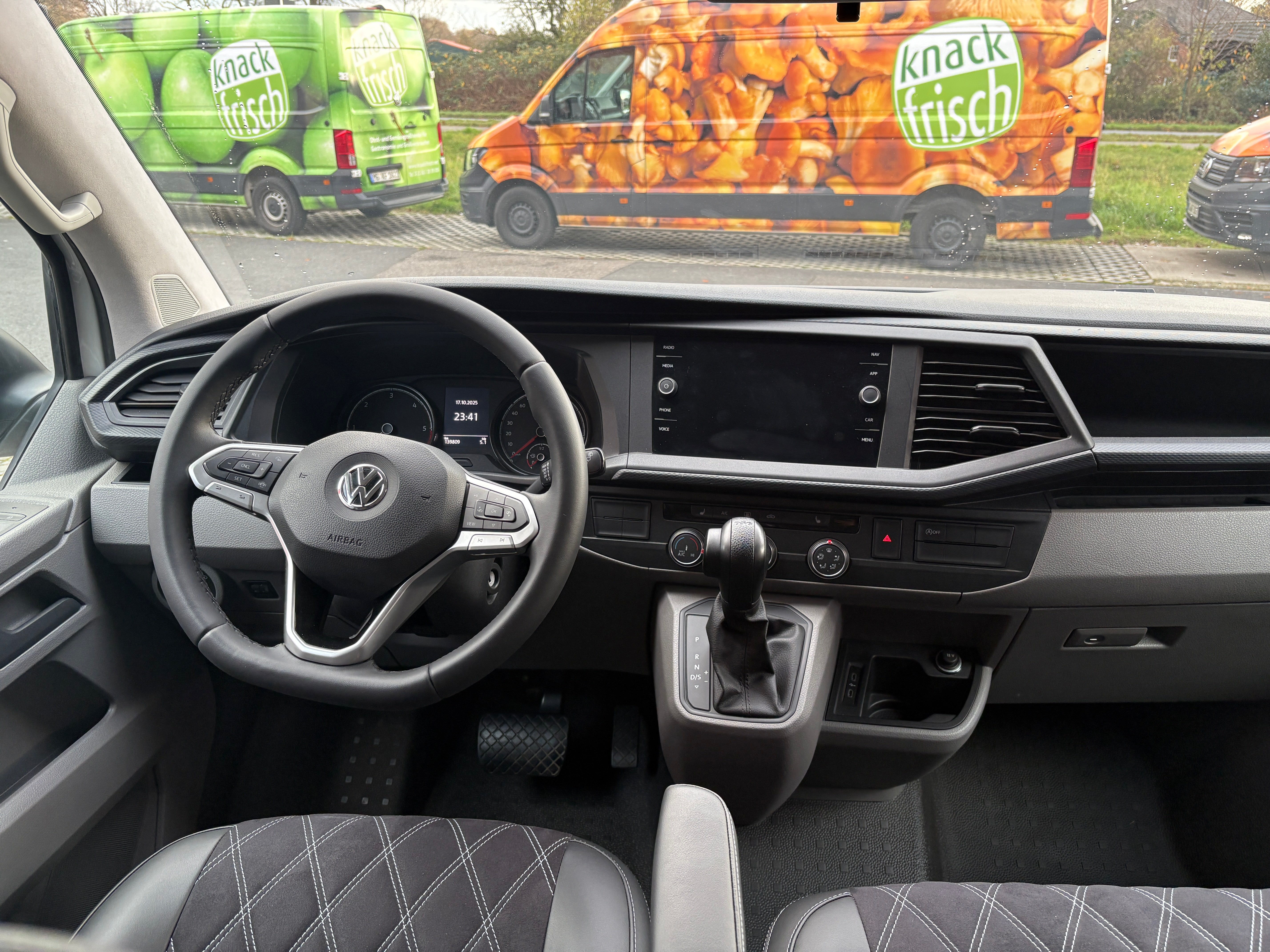 Volkswagen T6.1 Camper 2.0 TDI 150PS DSG Automatik unfallfrei | Wohnmobil mit Navi, PDC, Rückfahrkamera | Campervan Umbau 5 Sitzer | VW Bulli