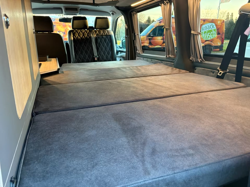 Volkswagen T6 Camper 2.0 TDI 114PS unfallfrei | Wohnmobil mit Hubdach Schlafdach, PDC, Anhängerkupplung, Rückfahrkamera | Campervan Umbau 5 Sitzer VW