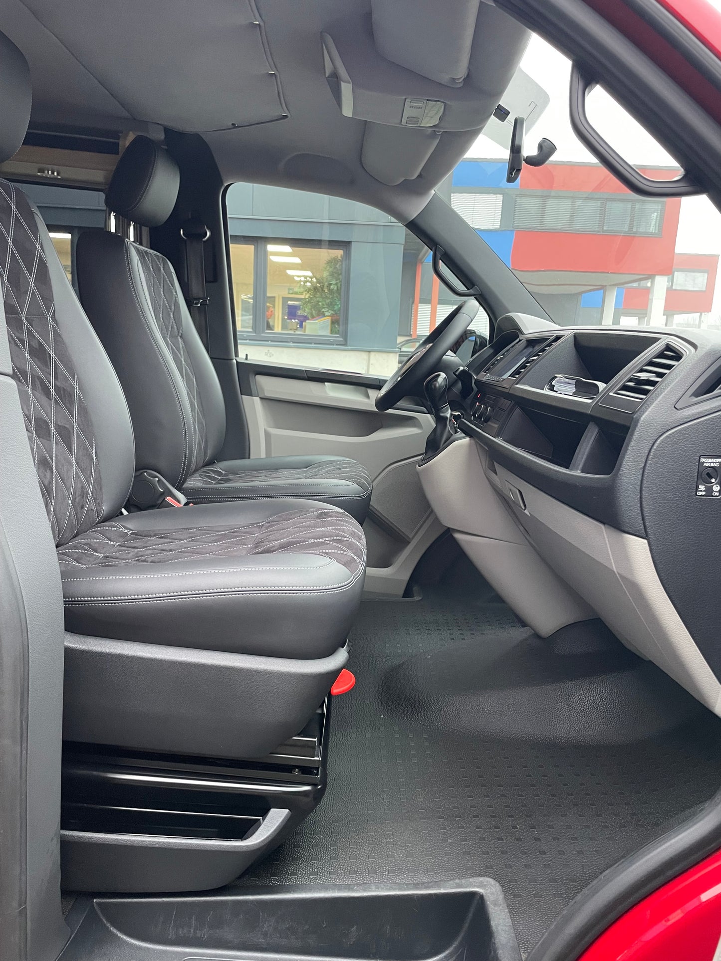 Volkswagen T6 DSG Camper 2.0 TDI 150PS unfallfrei | Wohnmobil mit Hubdach Schlafdach, PDC, Navi, Rückfahrkamera