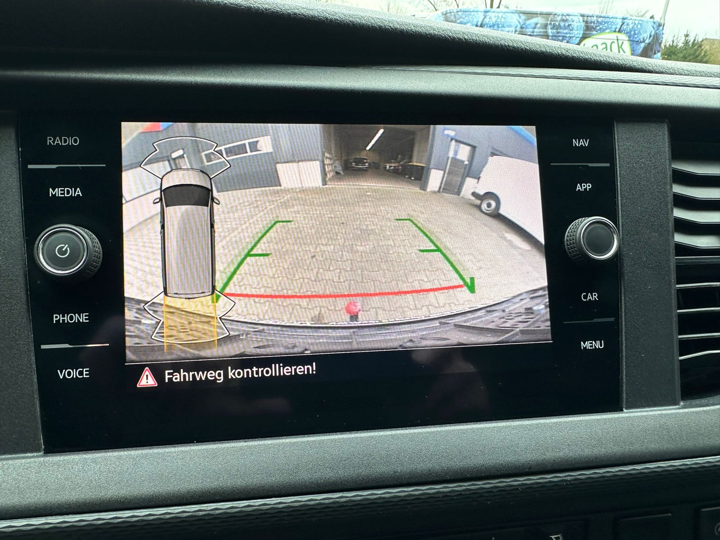Volkswagen T6.1 Camper 2.0 TDI 150PS unfallfrei | Wohnmobil mit Hubdach Schlafdach, PDC, Navi, Rückfahrkamera | Campervan Umbau 5 Sitzer