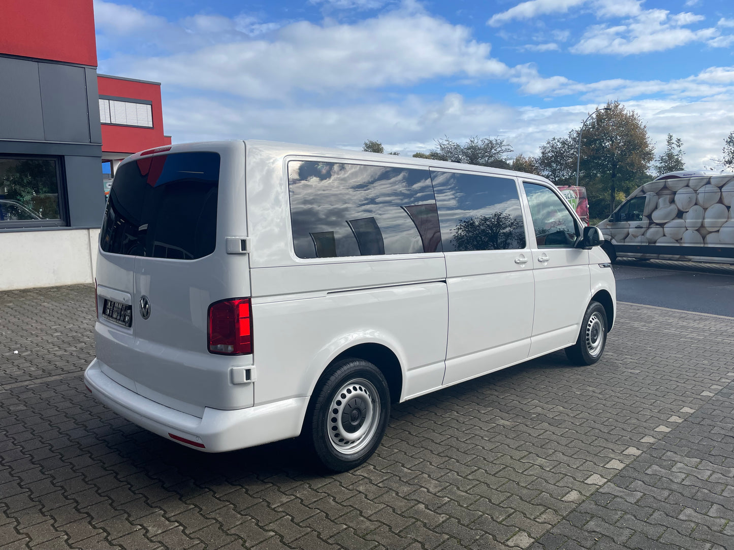 Volkswagen T6.1 Lang Camper 2.0 TDI 150PS Automatik DSG unfallfrei | Wohnmobil mit Standheizung, PDC, Navi | nur 100.000km | Campervan Umbau 5 Sitzer