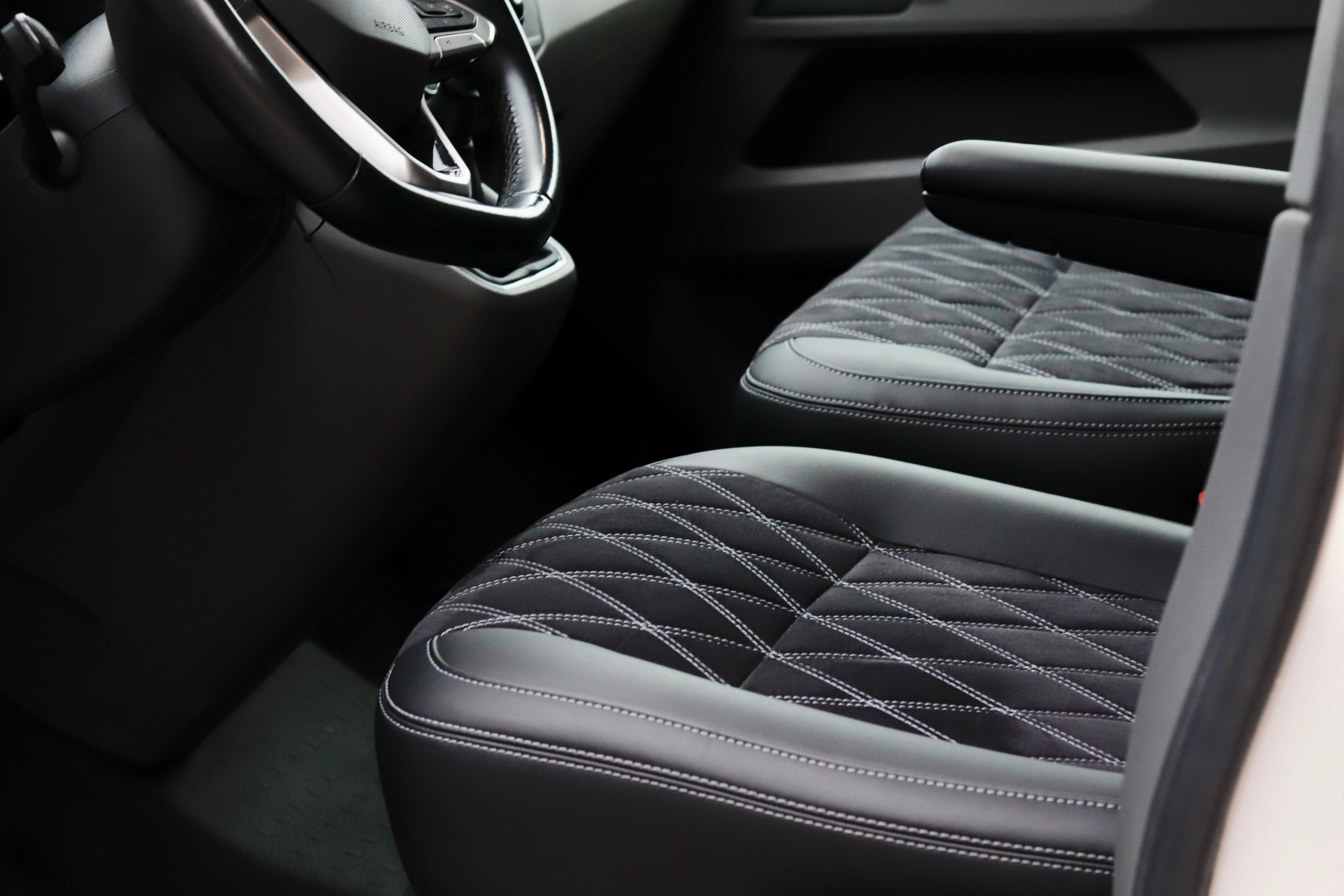 Volkswagen T6.1 Camper 2.0 TDI 150PS unfallfrei | Wohnmobil mit Hubdach Schlafdach, PDC, Anhängerkupplung, Rückfahrkamera | Campervan Umbau 5 Sitzer VW