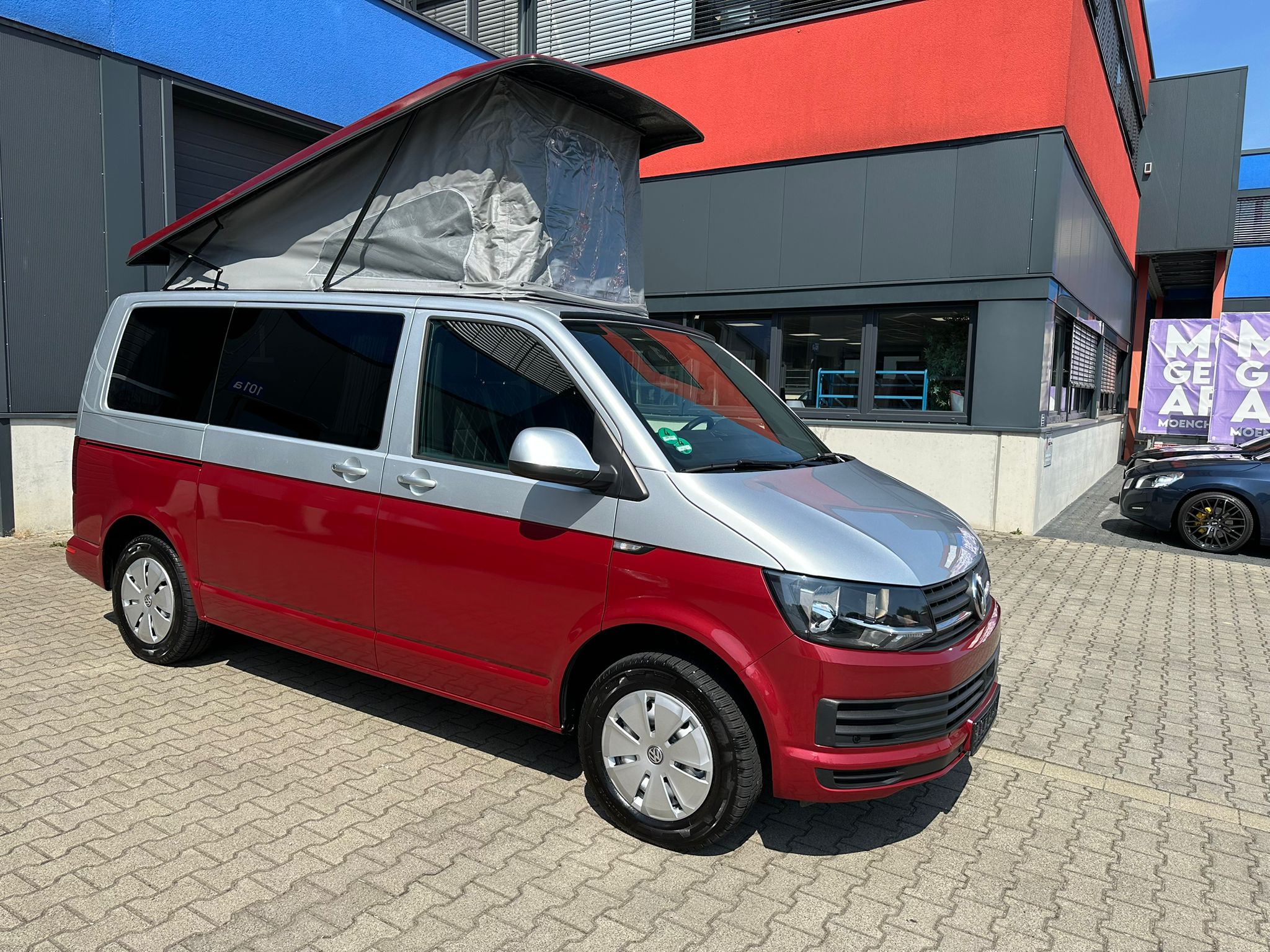 Volkswagen T6 Camper 2.0 TDI 102PS unfallfrei | Wohnmobil mit Hubdach Schlafdach, PDC, Navi, Rückfahrkamera | Campervan Umbau 5 Sitzer | VW