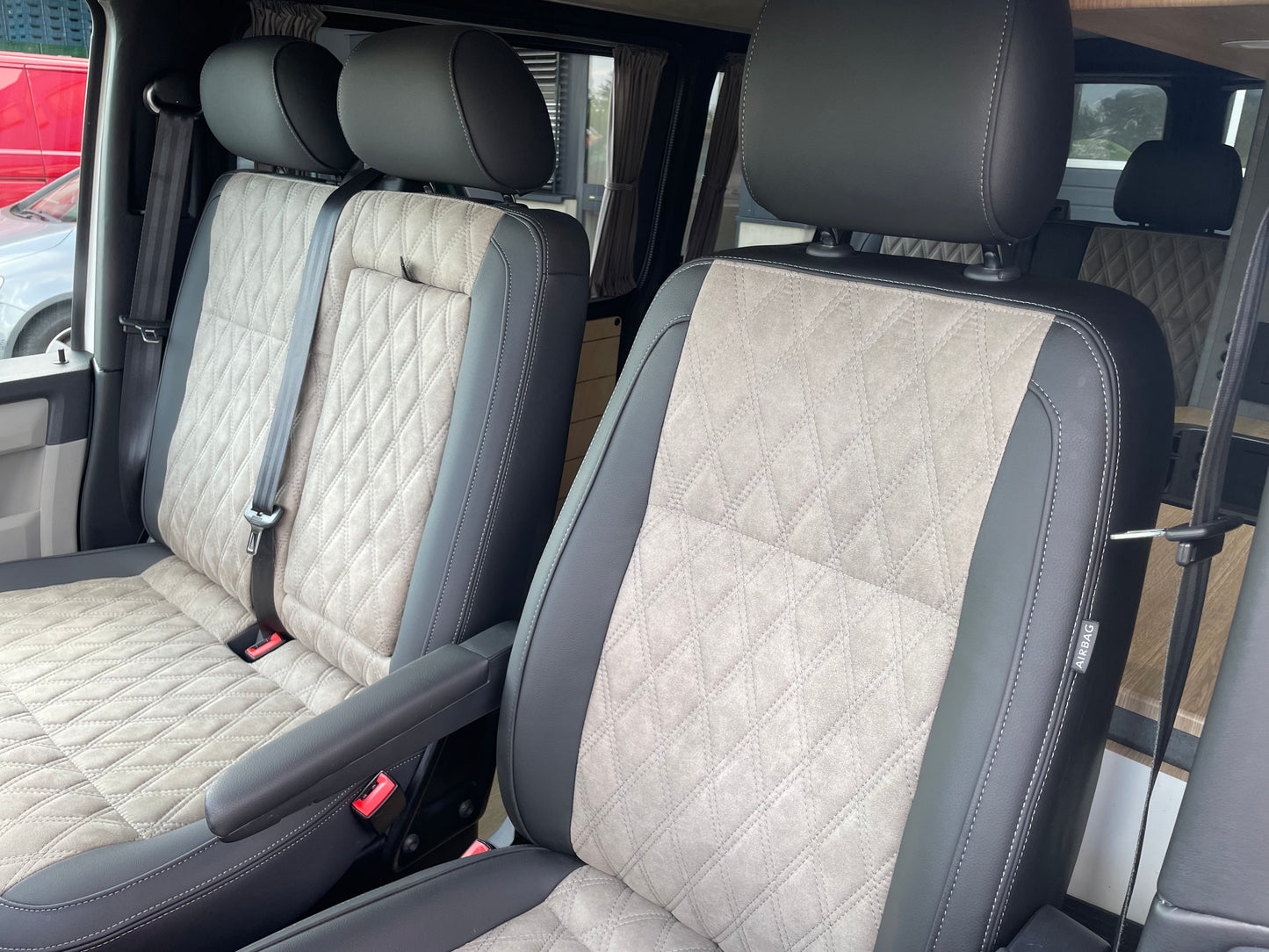 Volkswagen T6 Camper DSG 2.0 TDI 150PS unfallfrei | Wohnmobil mit Original VW Standheizung, PDC, Navi | Campervan Umbau 5 Sitzer