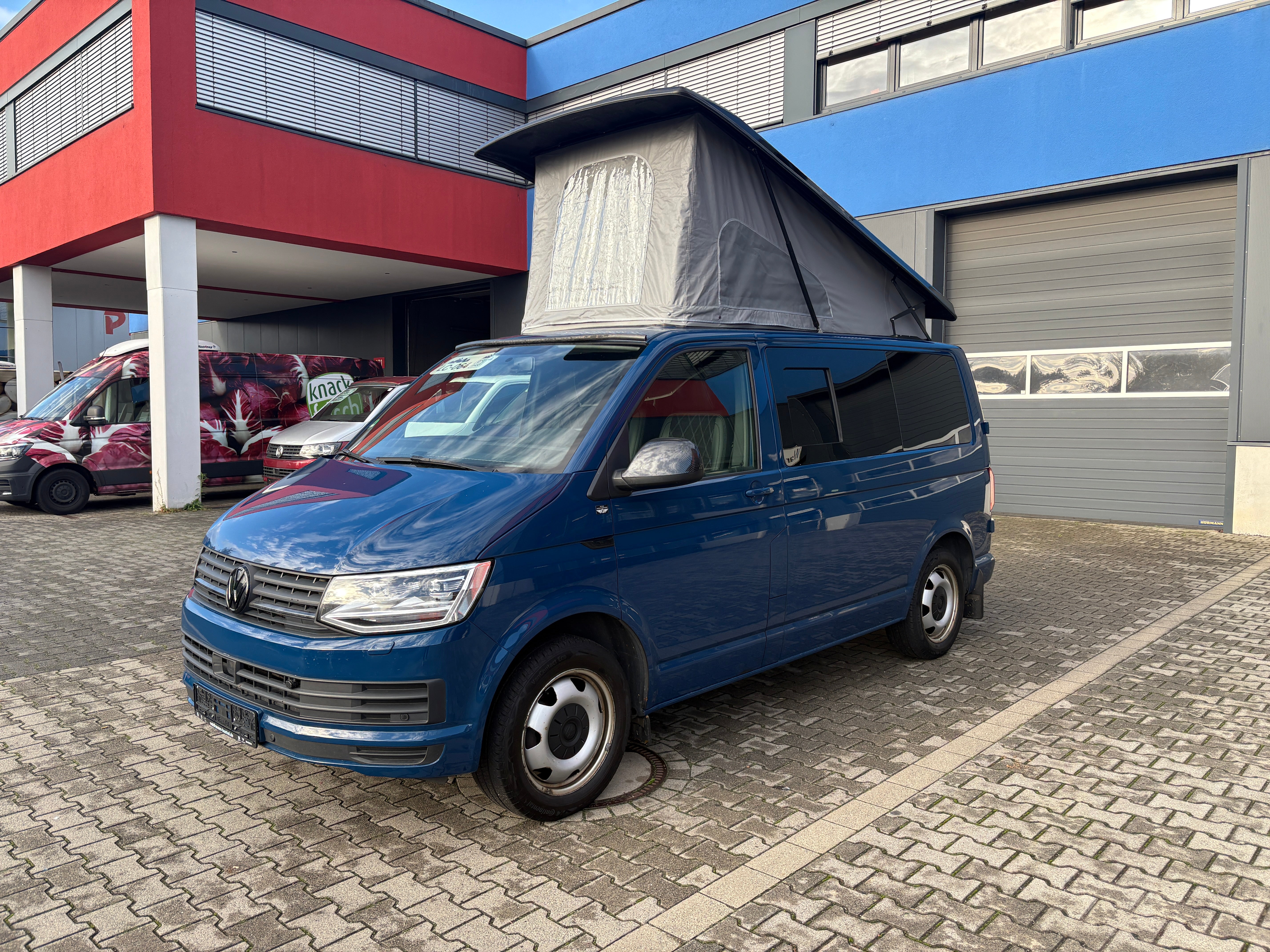 Volkswagen T6 Camper 2.0 TDI DSG Automatik 150PS unfallfrei | Wohnmobil mit Hubdach Schlafdach Standheizung, Rückfahrkamera mit PDC | Campervan Umbau 5 Sitzer | VW Bulli