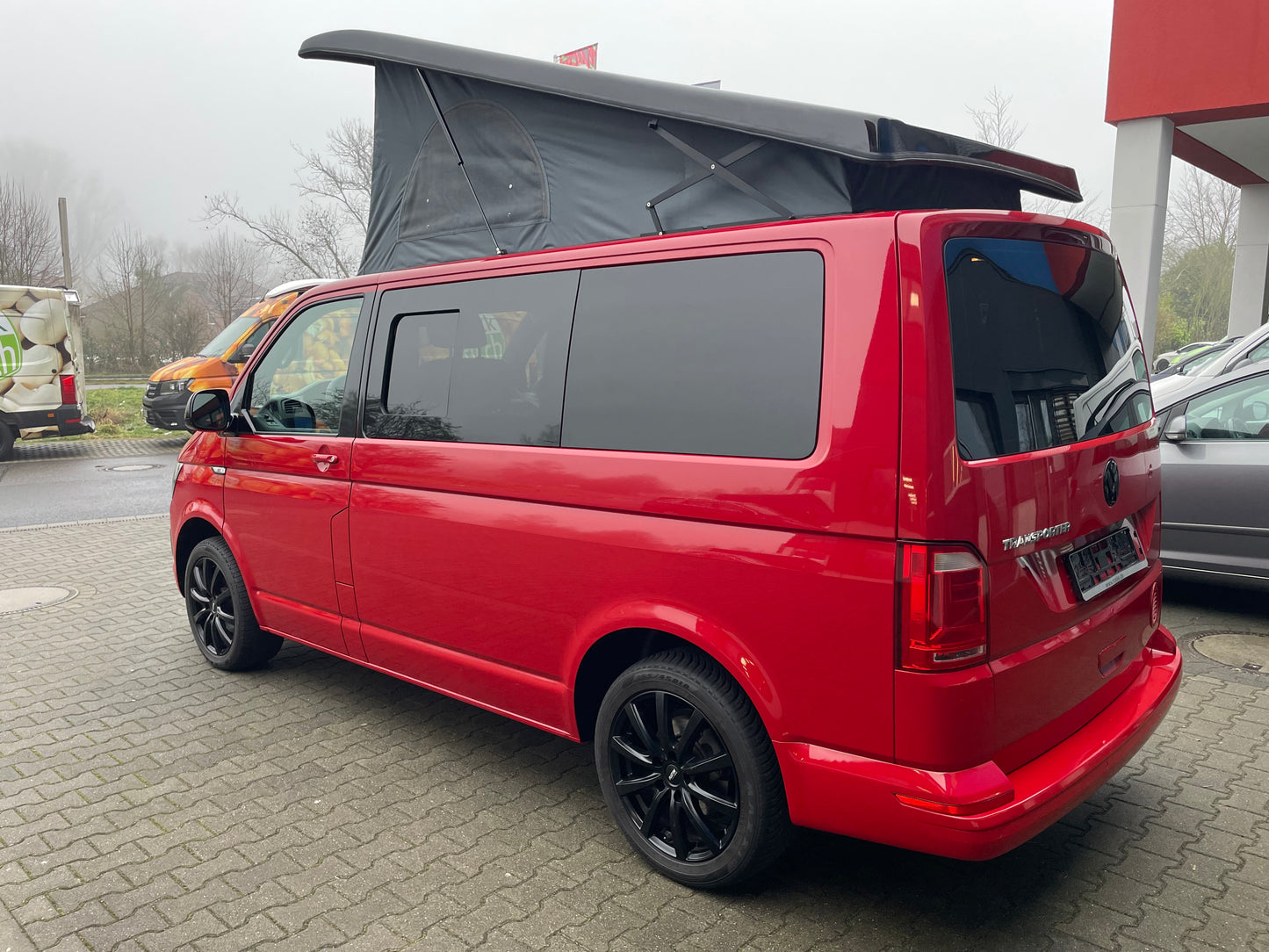 Volkswagen T6 DSG Camper 2.0 TDI 150PS unfallfrei | Wohnmobil mit Hubdach Schlafdach, PDC, Navi, Rückfahrkamera