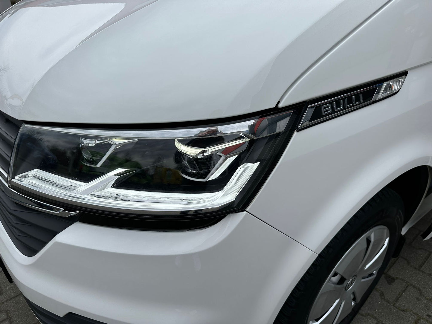 Volkswagen T6.1 Camper 2.0 TDI 150PS unfallfrei | Wohnmobil mit Hubdach Schlafdach, PDC, Navi, Rückfahrkamera | Campervan Umbau 5 Sitzer