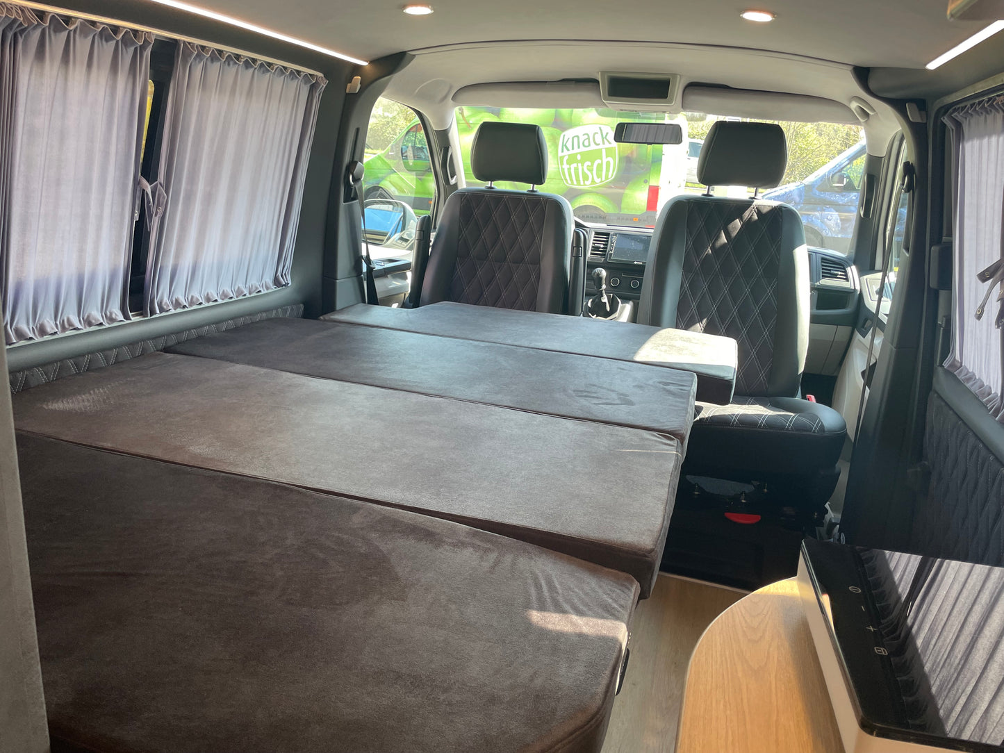 Volkswagen T6 Camper mit Toilette 2.0 TDI 150PS unfallfrei | Wohnmobil, PDC, Navi, Rückfahrkamera | Campervan Umbau 4 Sitzer