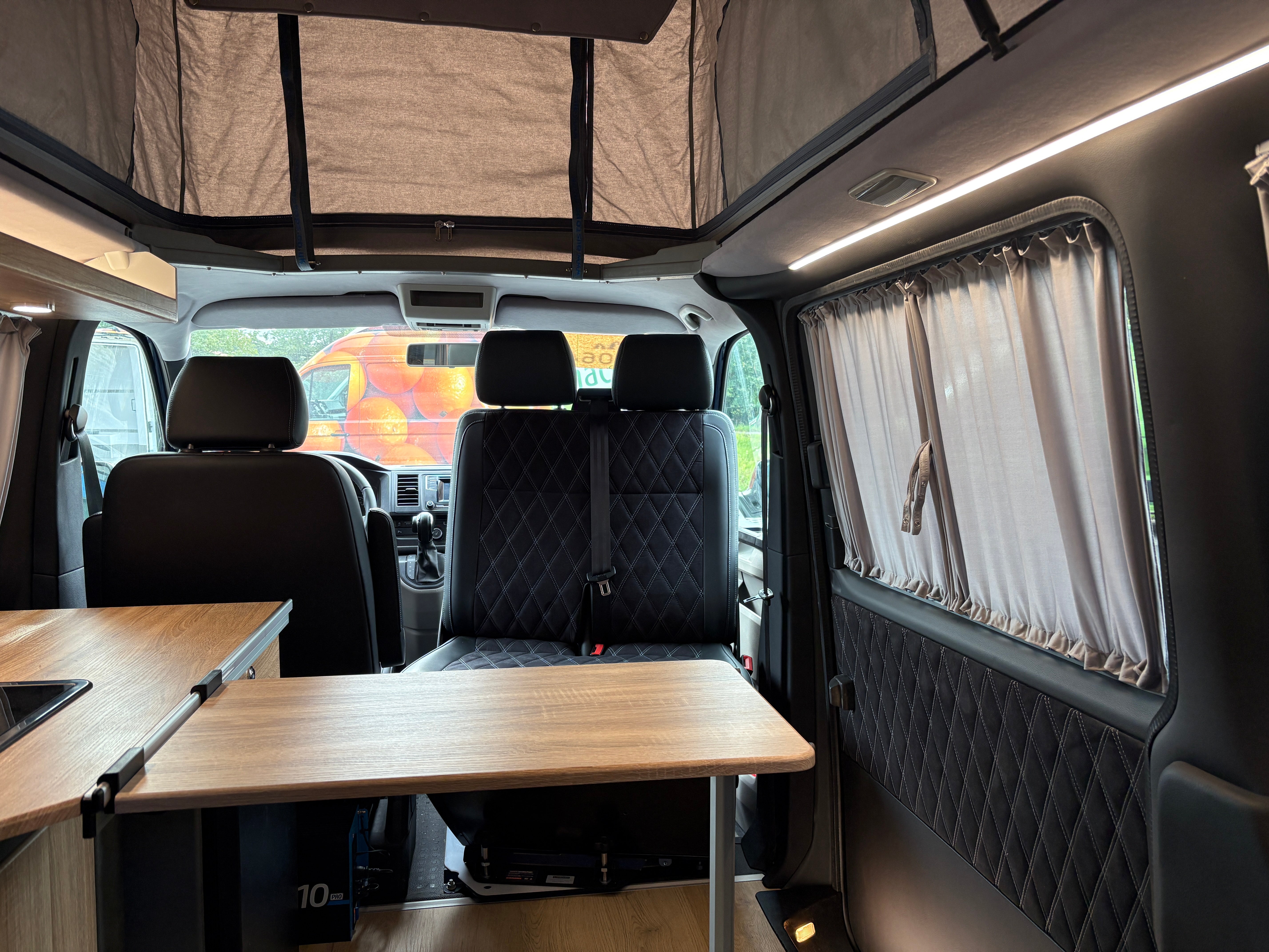 Volkswagen T6 Camper 2.0 TDI DSG Automatik 150PS unfallfrei | Wohnmobil mit Hubdach Schlafdach Standheizung, Rückfahrkamera mit PDC | Campervan Umbau 5 Sitzer | VW Bulli