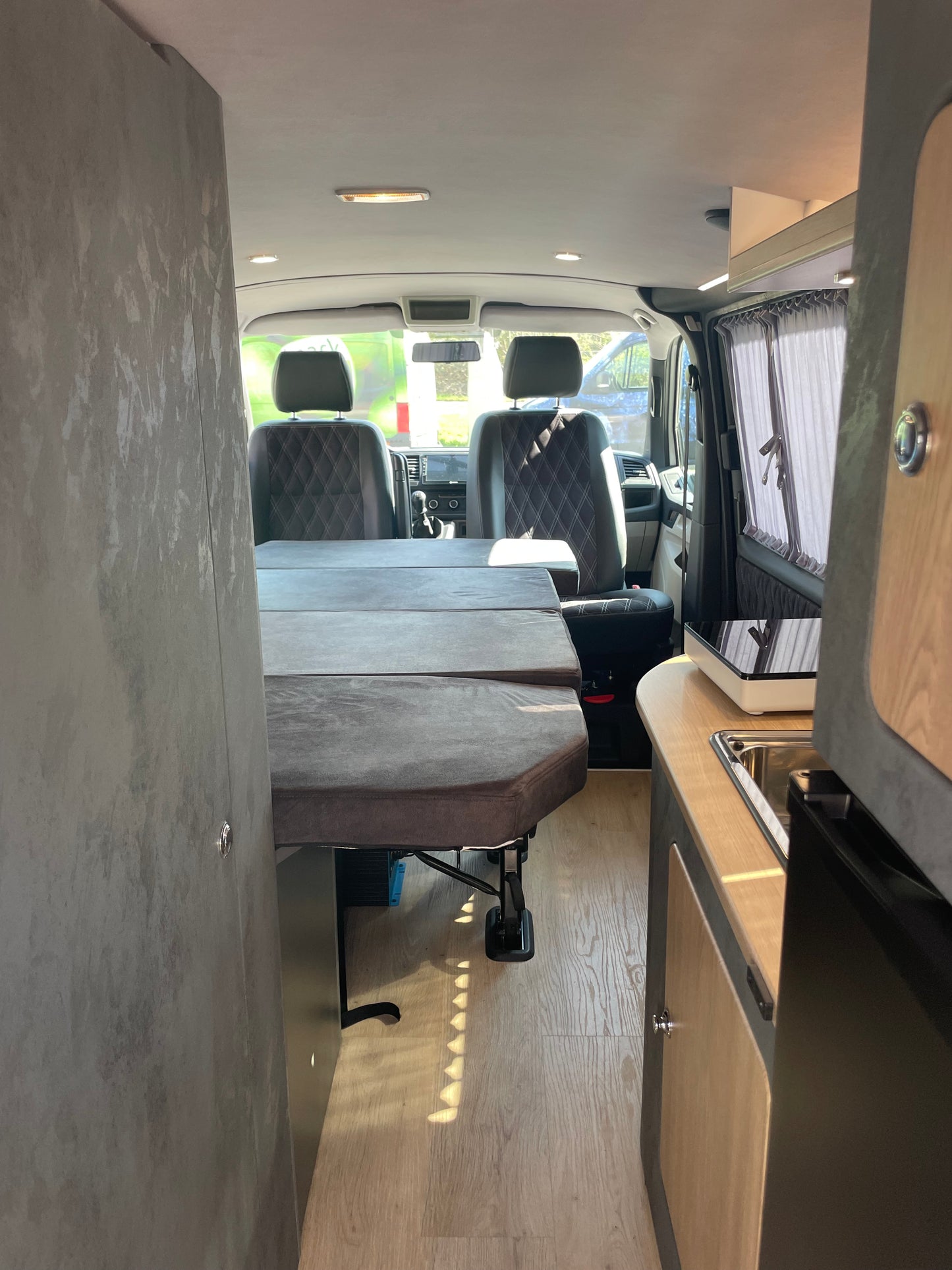 Volkswagen T6 Camper mit Toilette 2.0 TDI 150PS unfallfrei | Wohnmobil, PDC, Navi, Rückfahrkamera | Campervan Umbau 4 Sitzer